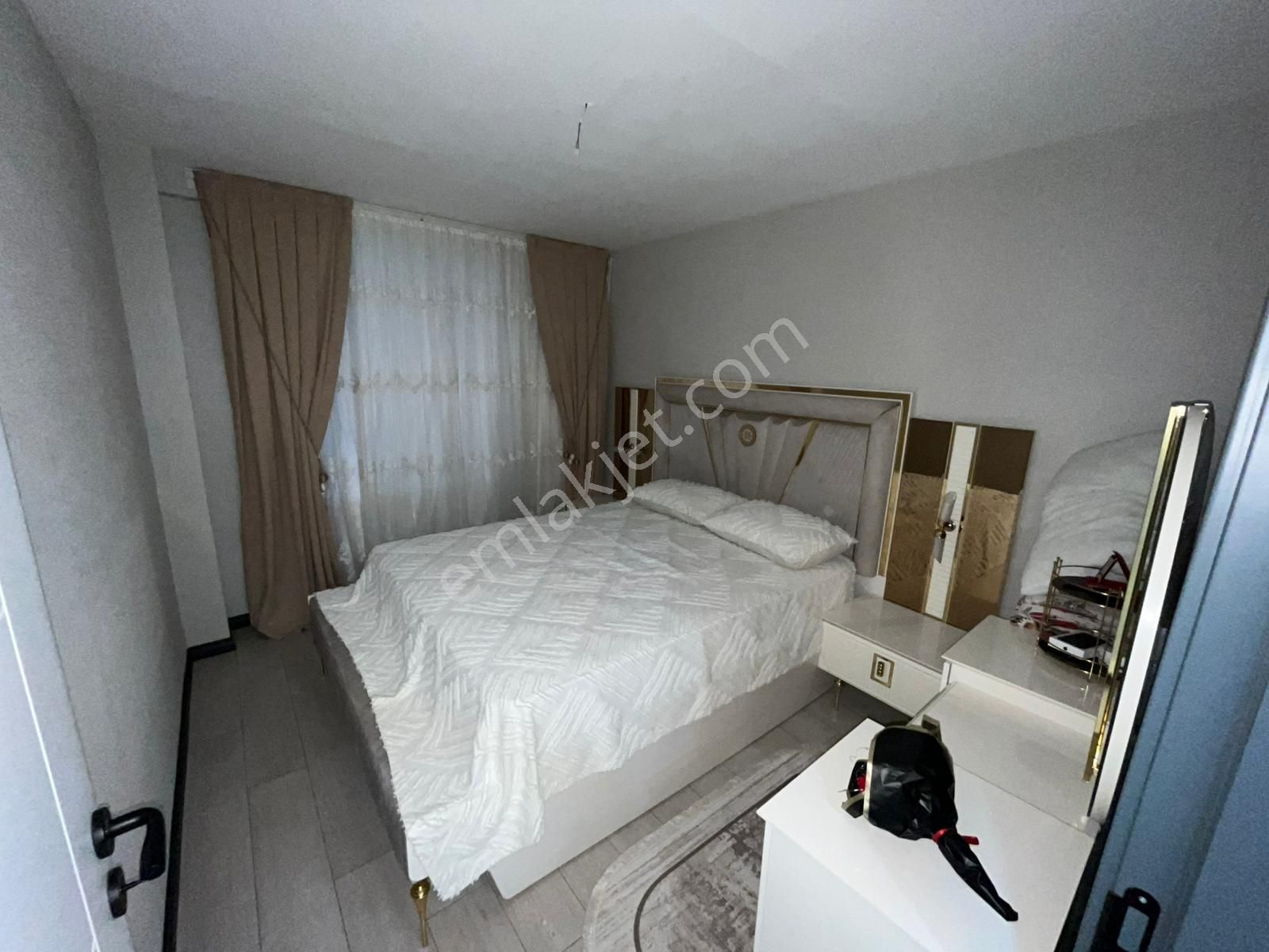 Ataparkta Merkezi Konumda Çift Balkonlu Sıfır Bina - Görsel 14