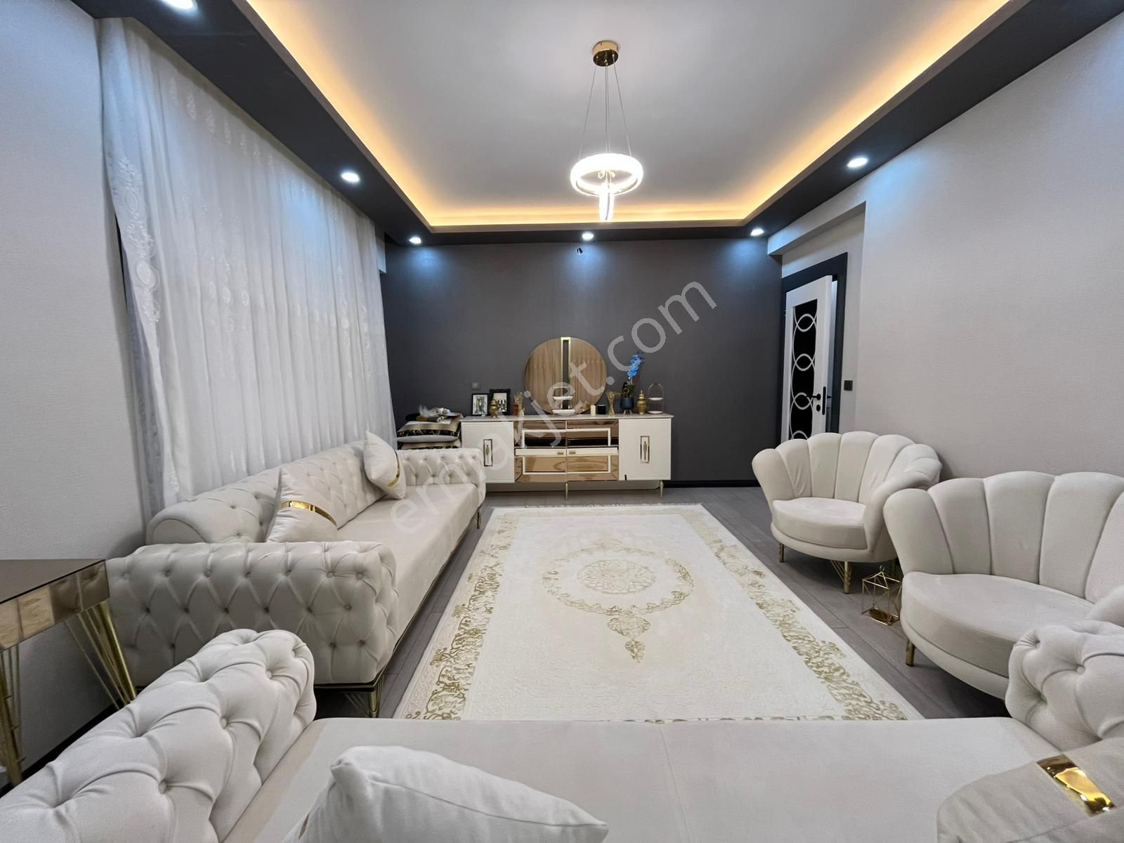 Ataparkta Merkezi Konumda Çift Balkonlu Sıfır Bina - Görsel 4