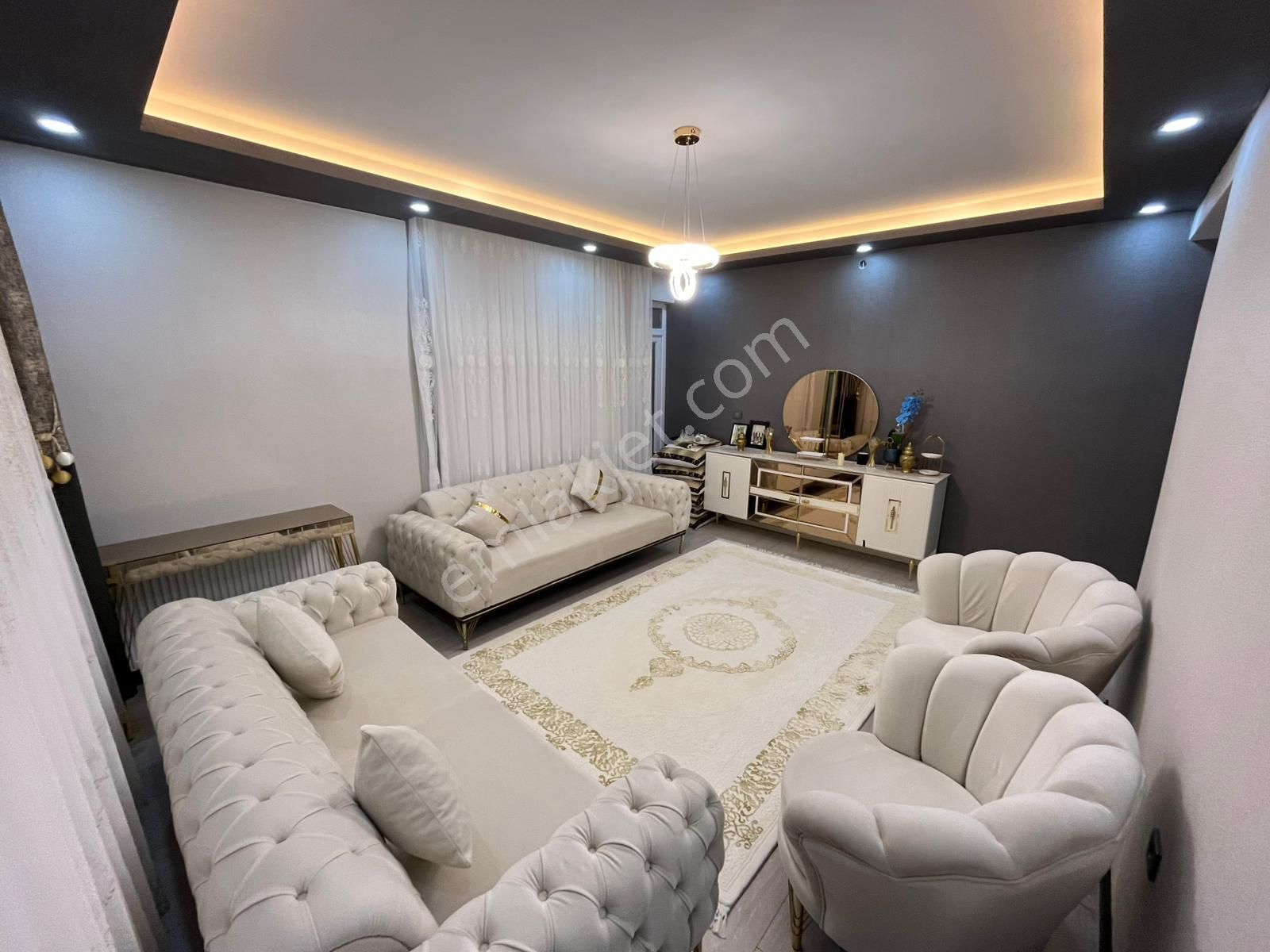 Ataparkta Merkezi Konumda Çift Balkonlu Sıfır Bina - Görsel 2