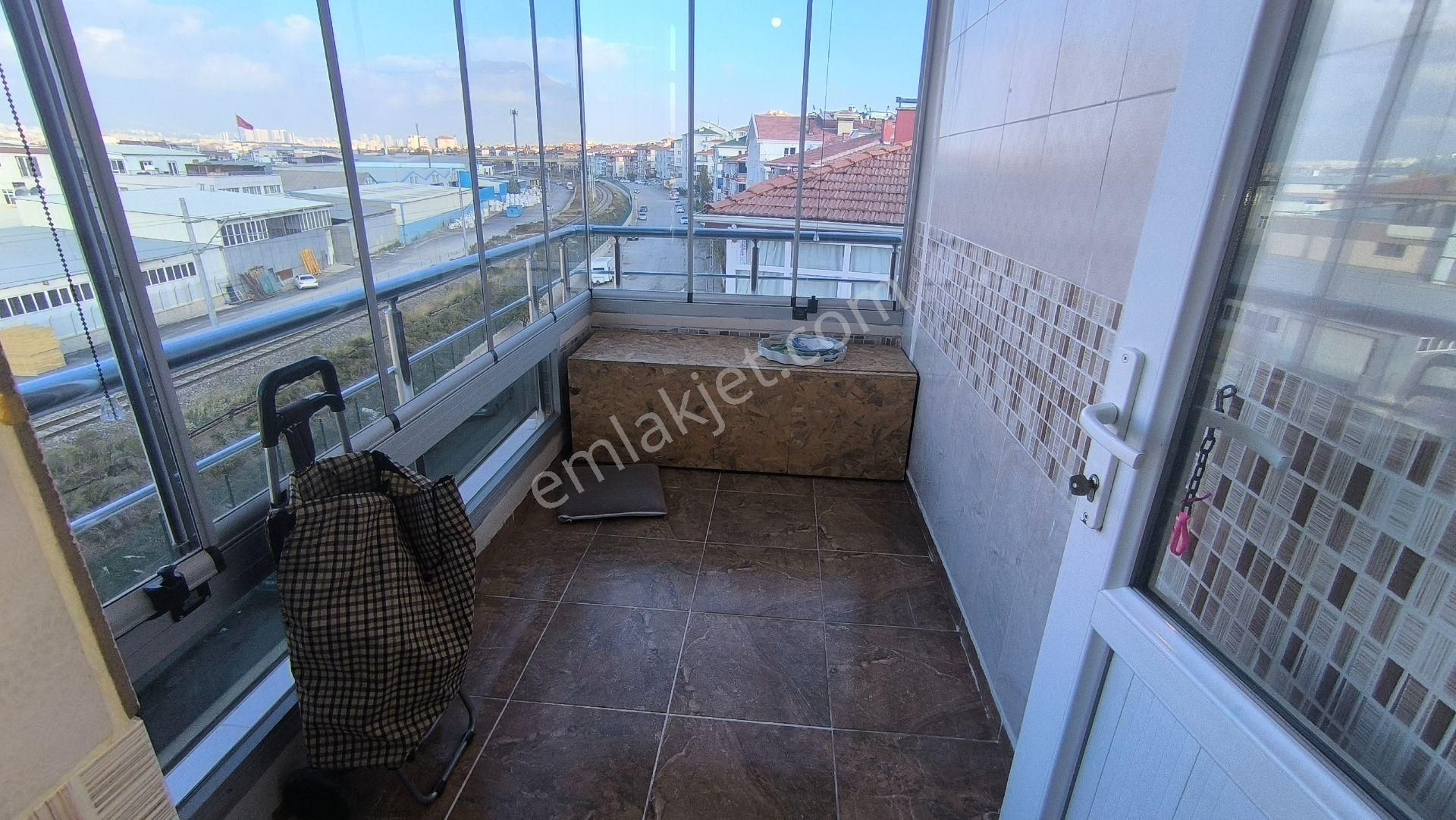 Yılmaz Gayrimenkulden Kacırılmayacak Teras Asansorlü 5+1 Fırsat Dairesi - Görsel 27