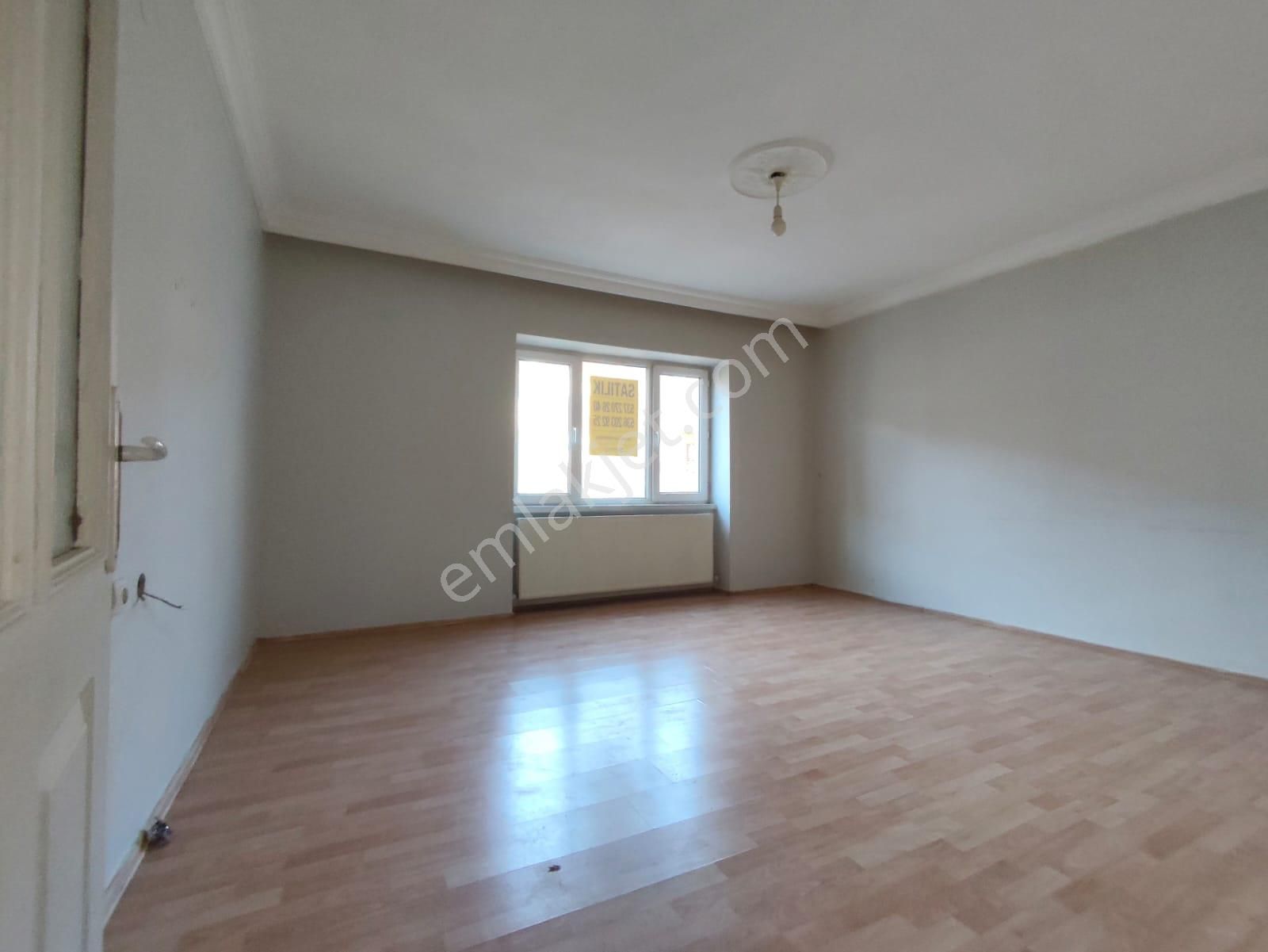 Yılmaz Gayrimenkulden Ön Cephe 1 Kat 15 Yıllık Kacırılmayacak 3+1 Fırsat Dairesi - Görsel 34