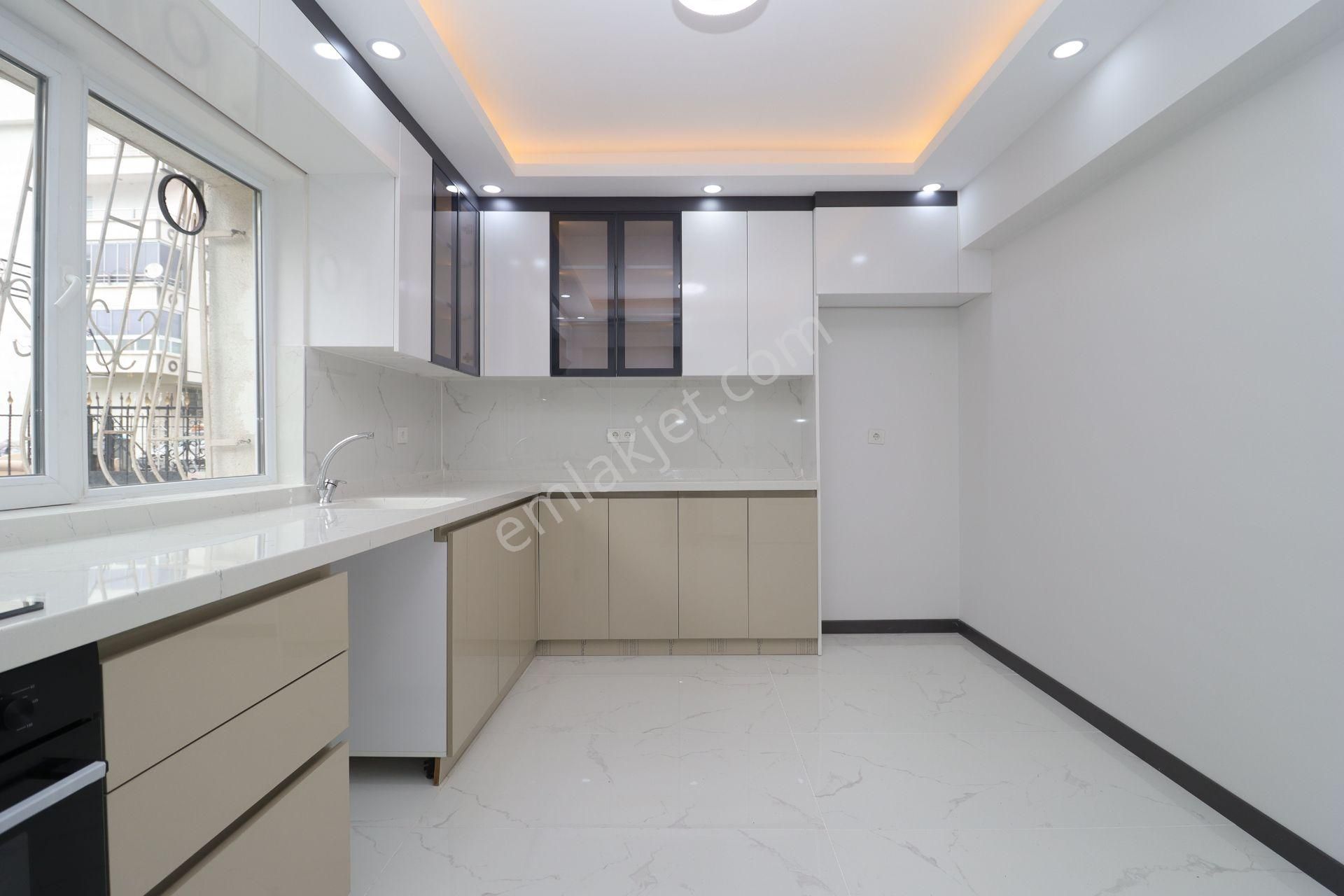 Akif'ten Piyade'de 3+1 Ön Cephe Full Yapılı Satılık Daire - Görsel 3