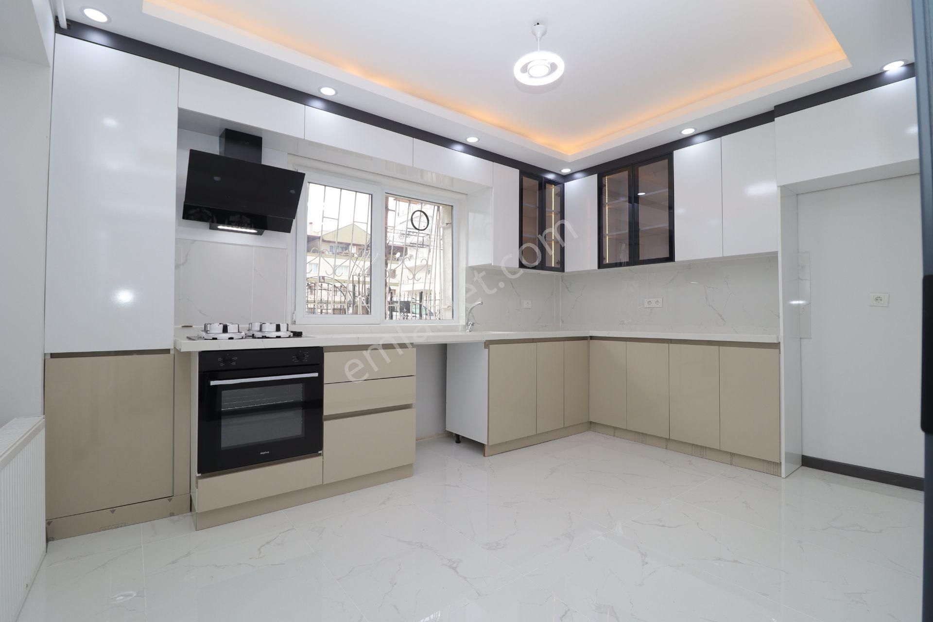 Akif'ten Piyade'de 3+1 Ön Cephe Full Yapılı Satılık Daire - Görsel 2