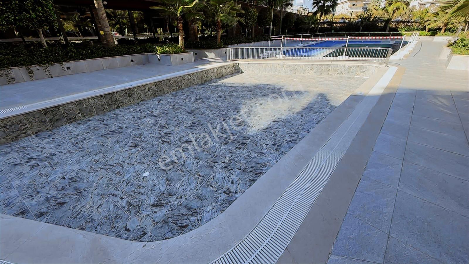 Alanya Oba Çarşamba'da Full Aktiviteli Ultra Lüks Kiralık Daire - Görsel 22