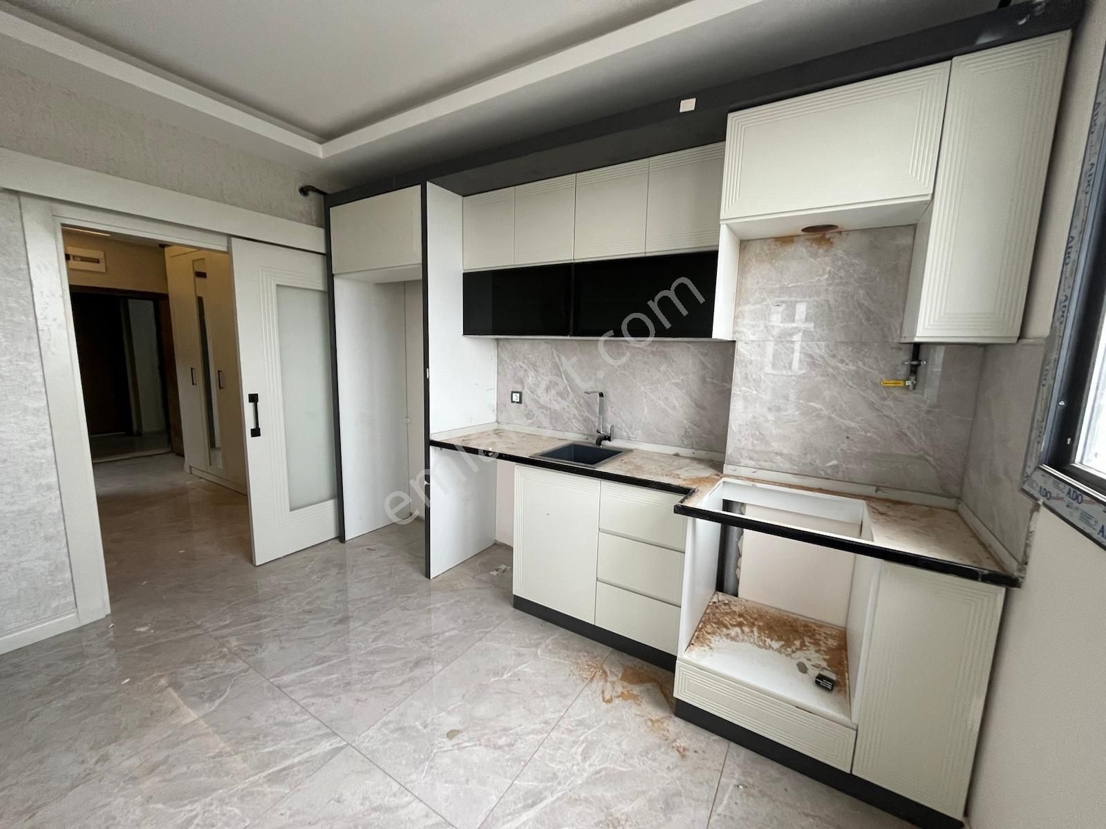 Üçkuyular Da Sıfır Daire Fırsatı 2+1 90 M2