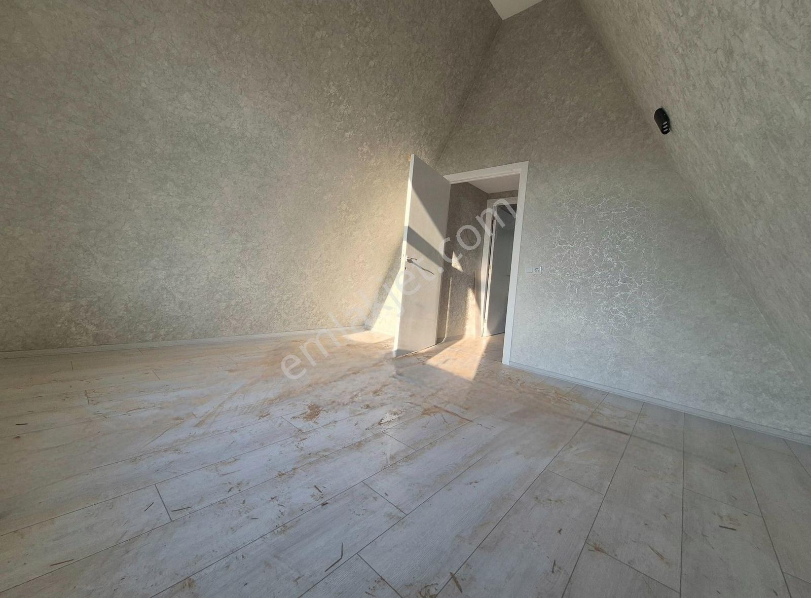 Öz Elit Den Kızılören De Havuzlu Bungalov Evi Olan Satılık Tarla - Görsel 17