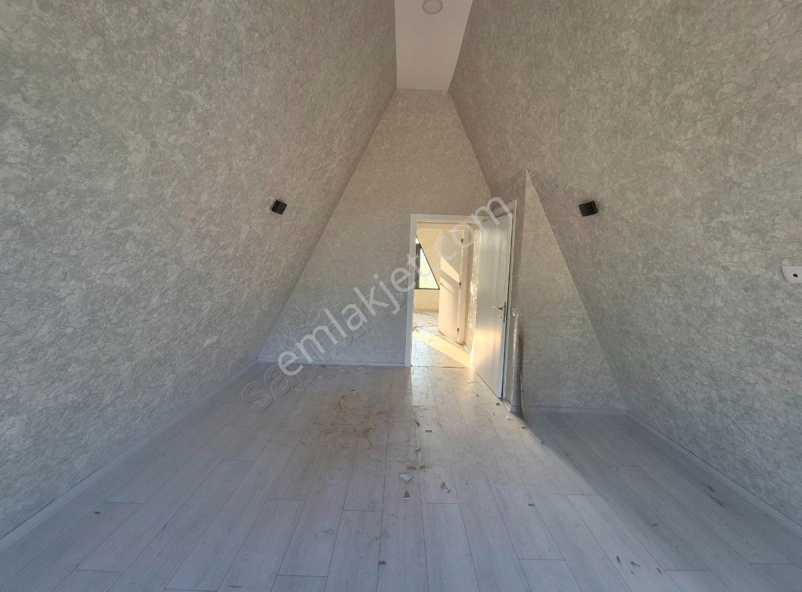 Öz Elit Den Kızılören De Havuzlu Bungalov Evi Olan Satılık Tarla - Görsel 14