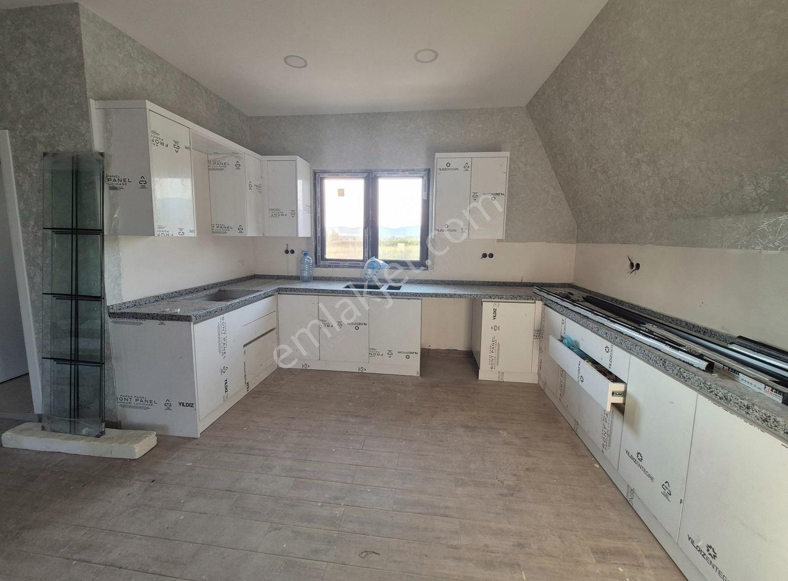 Öz Elit Den Kızılören De Havuzlu Bungalov Evi Olan Satılık Tarla - Görsel 5