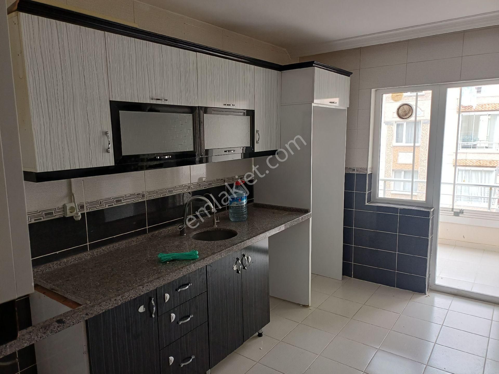 Kalekışladan Cadde Yakını Asansörlü Yalıtımlı Satılık 3+1 Daire - Görsel 7