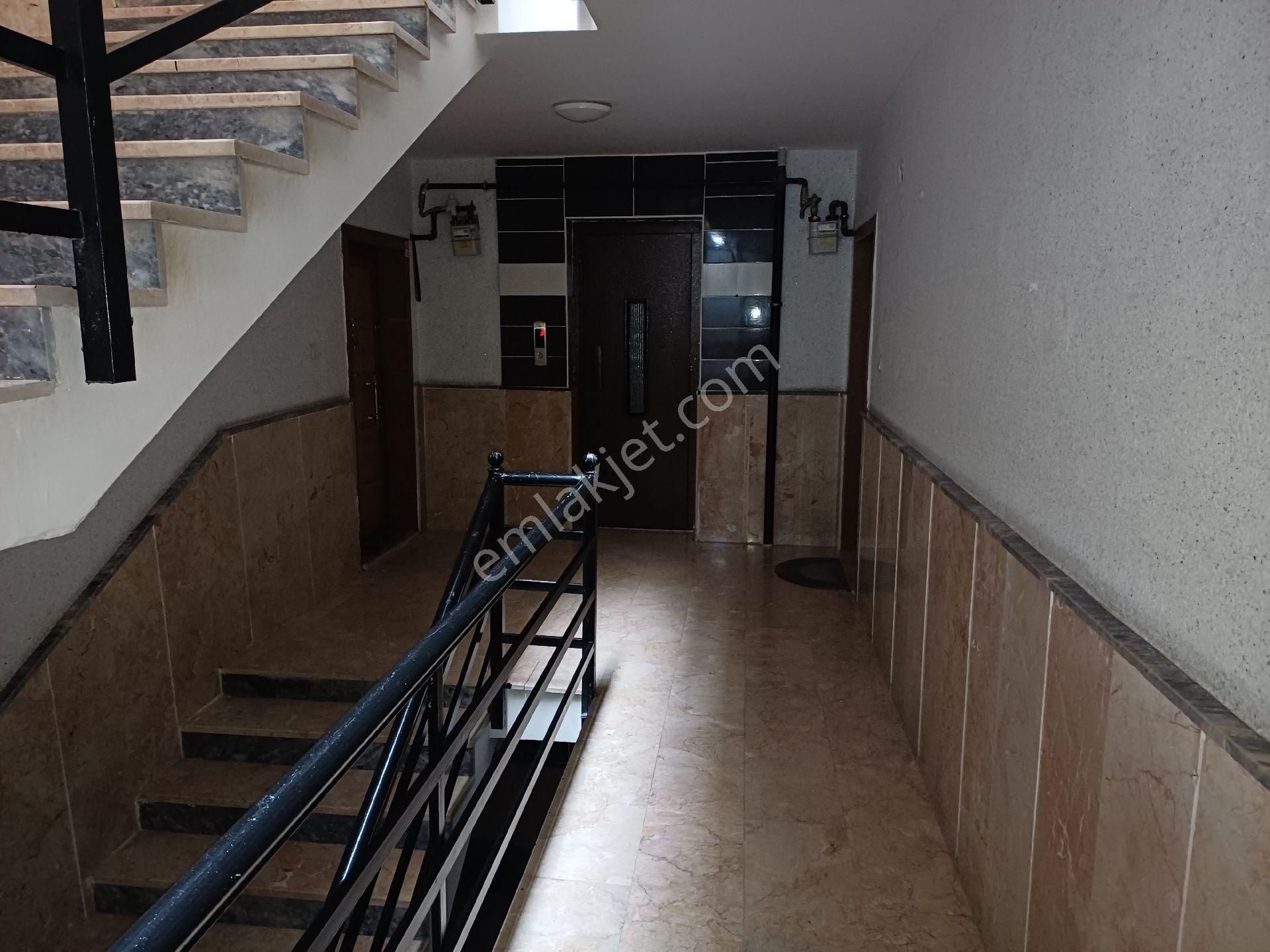 Kalekışladan Cadde Yakını Asansörlü Yalıtımlı Satılık 3+1 Daire - Görsel 26