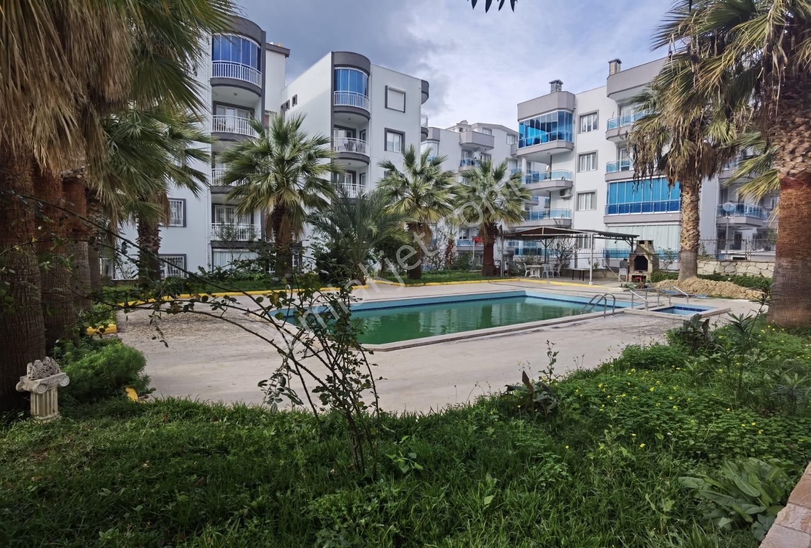 Ege Mahallesinde Doğalgazlı Havuzlu Sitede 3+1 Daire