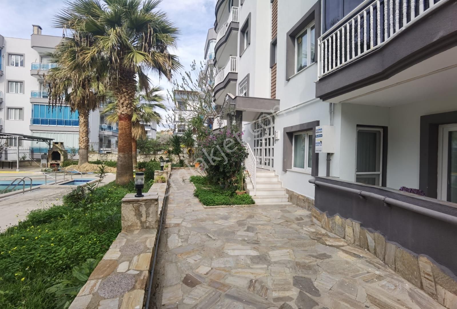 Ege Mahallesinde Doğalgazlı Havuzlu Sitede 3+1 Daire - Görsel 5