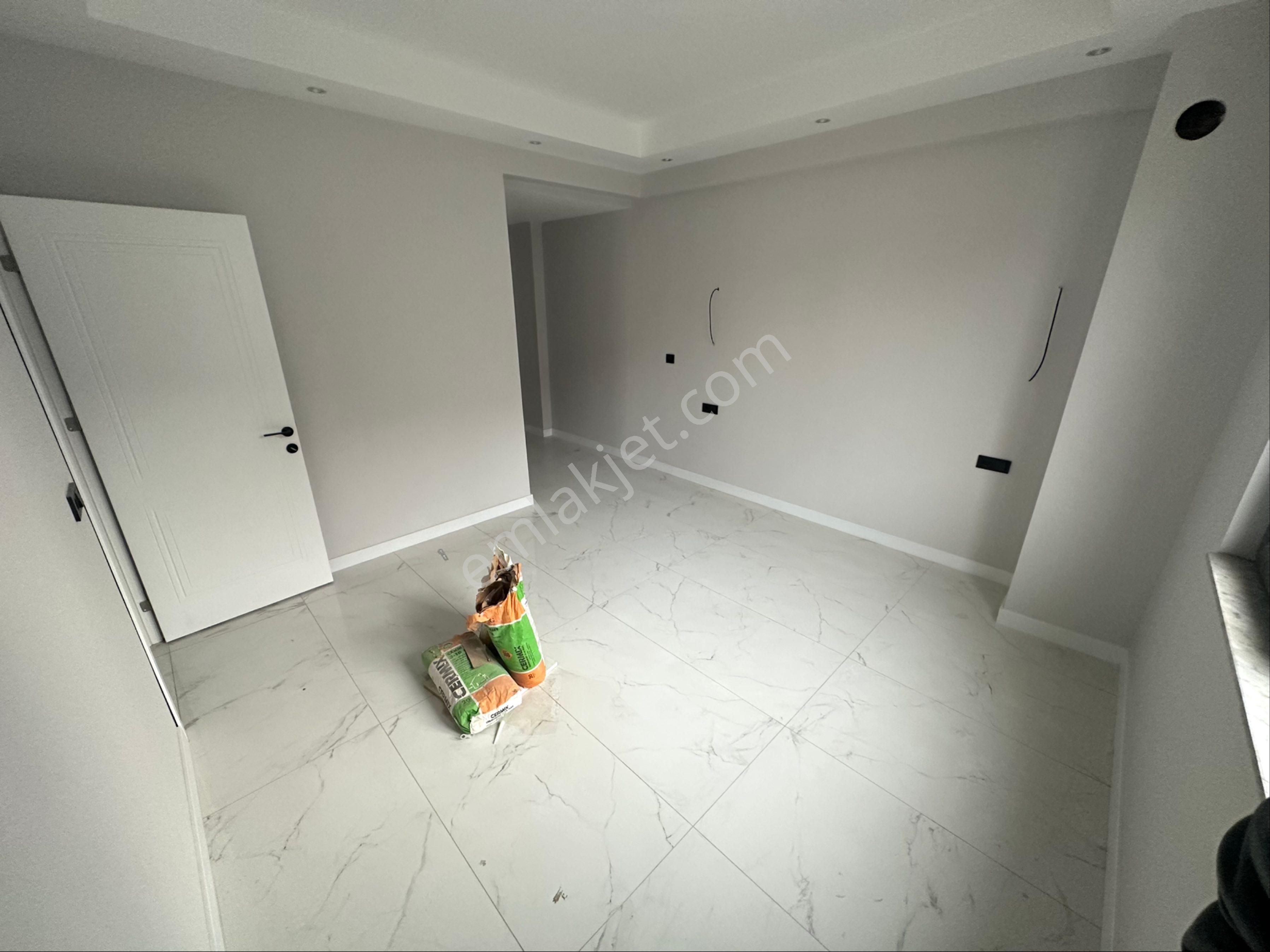 Karamanda Sıfır 145 M2 3+1 Arakat Satılık Daire - Görsel 10