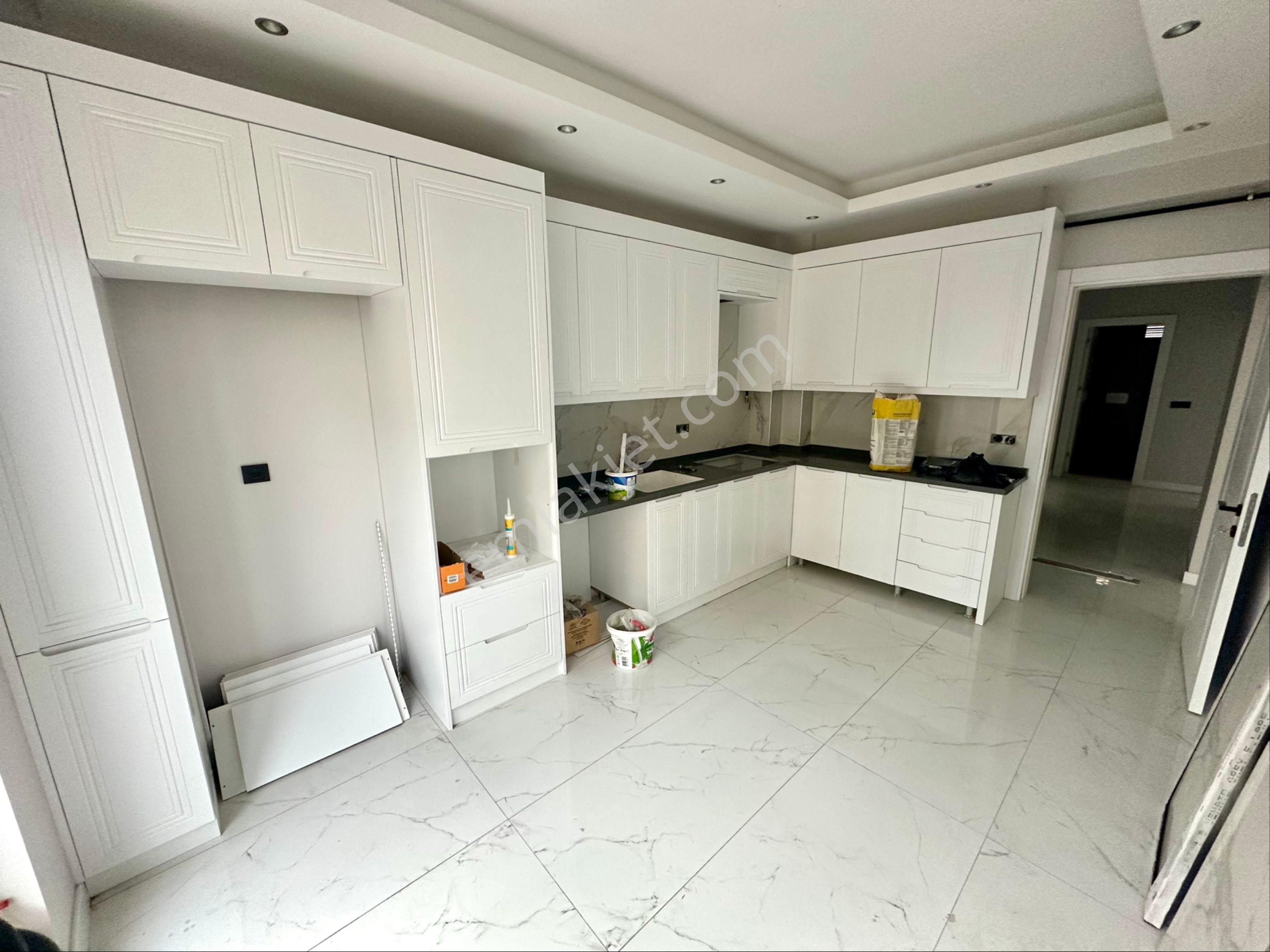Karamanda Sıfır 145 M2 3+1 Arakat Satılık Daire