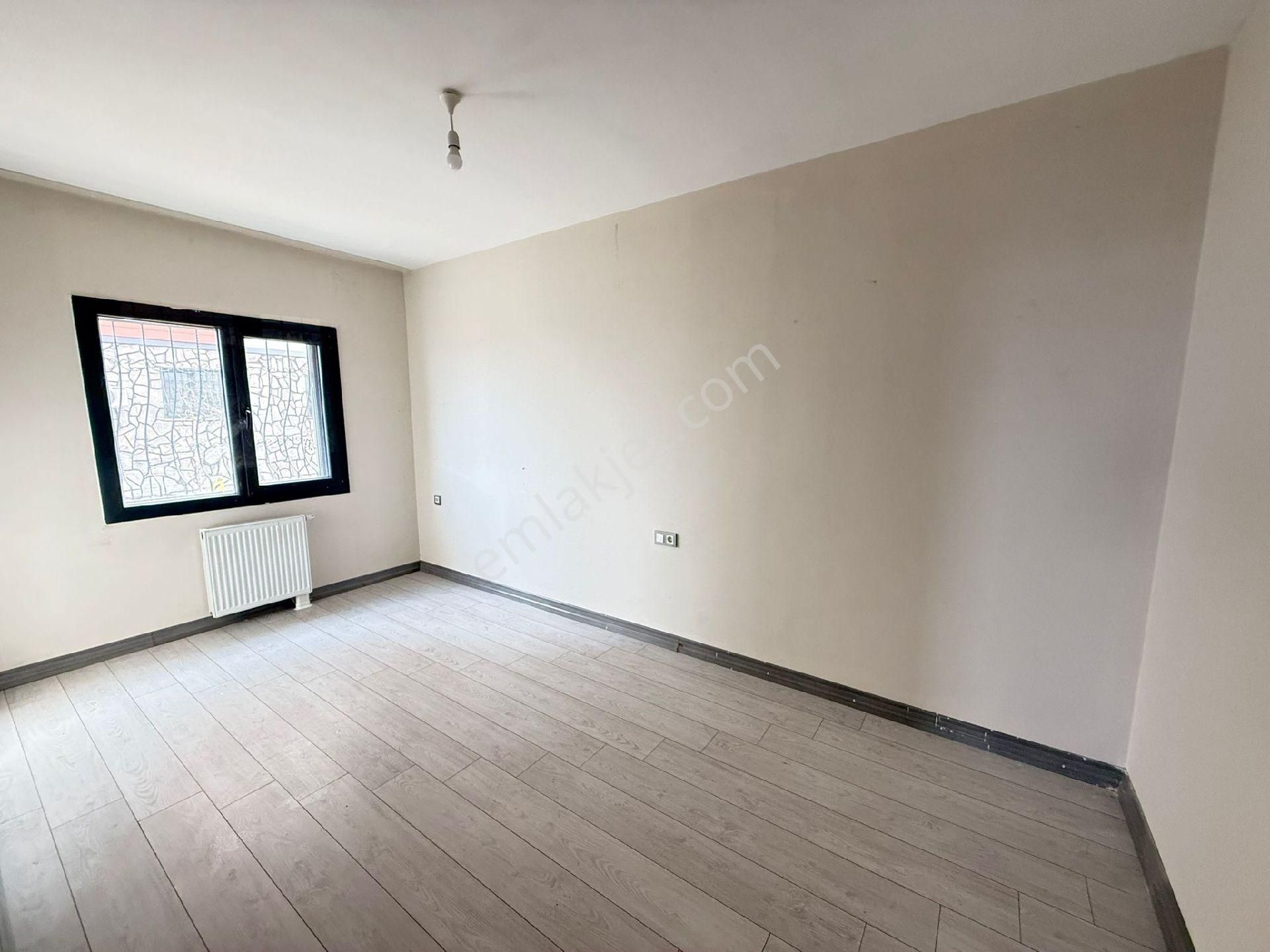 Cadde Seyran Emlaktan Satılık 3+1 - Görsel 2