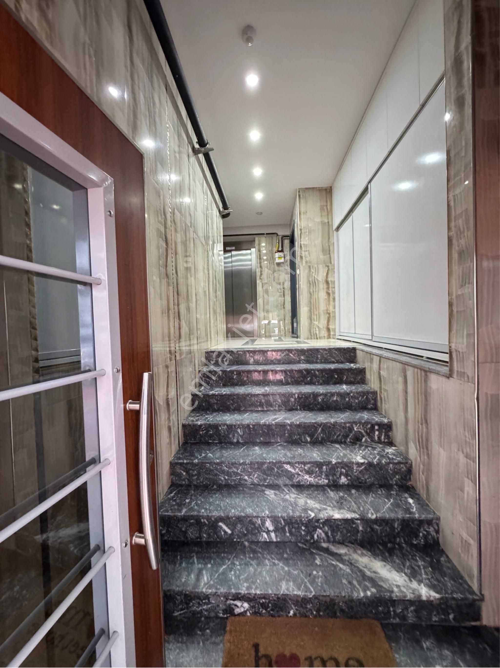 İzmir Konak Atilla Mah 1+1 Kiralık Daire - Görsel 21