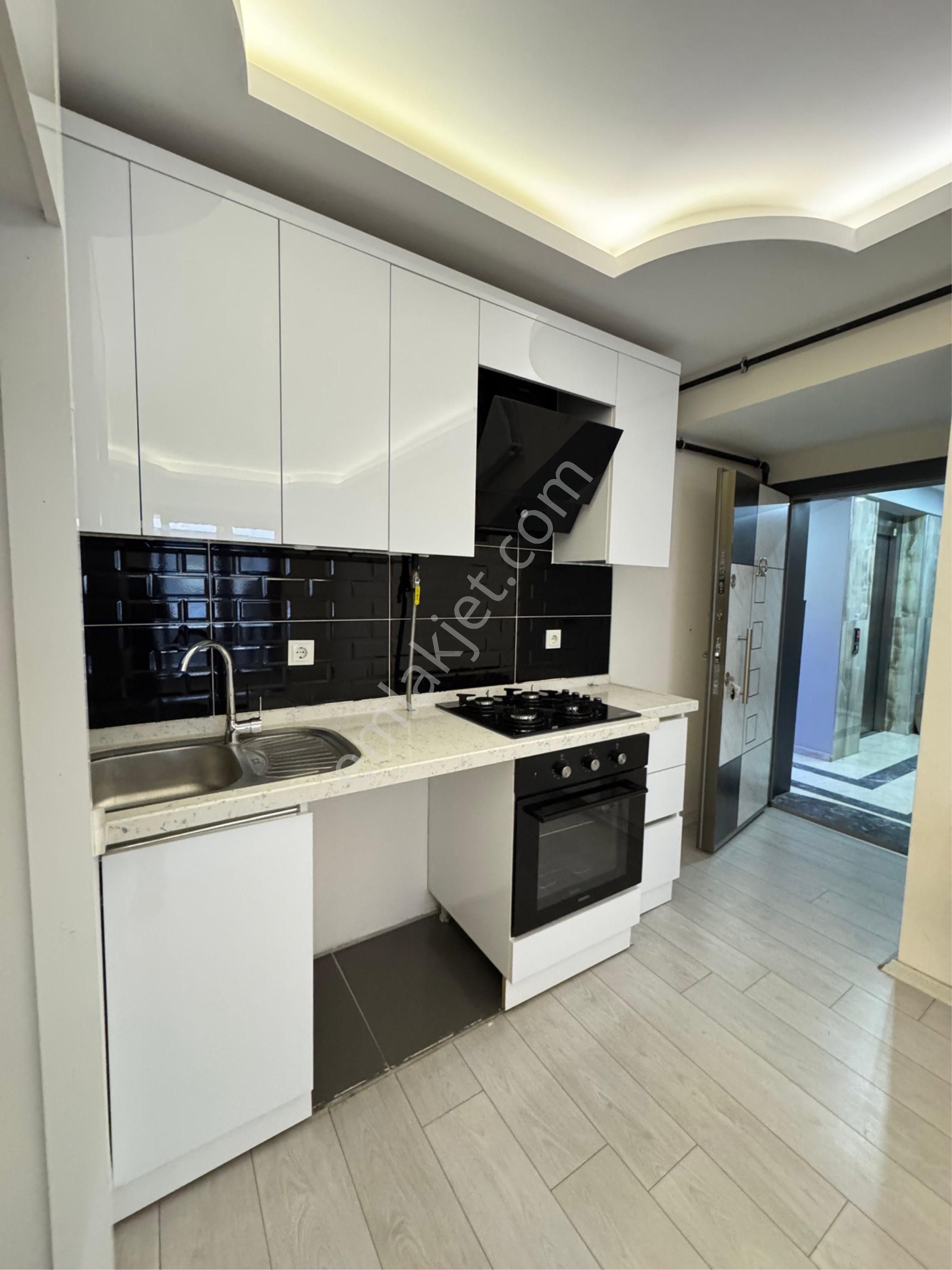 İzmir Konak Atilla Mah 1+1 Kiralık Daire - Görsel 5