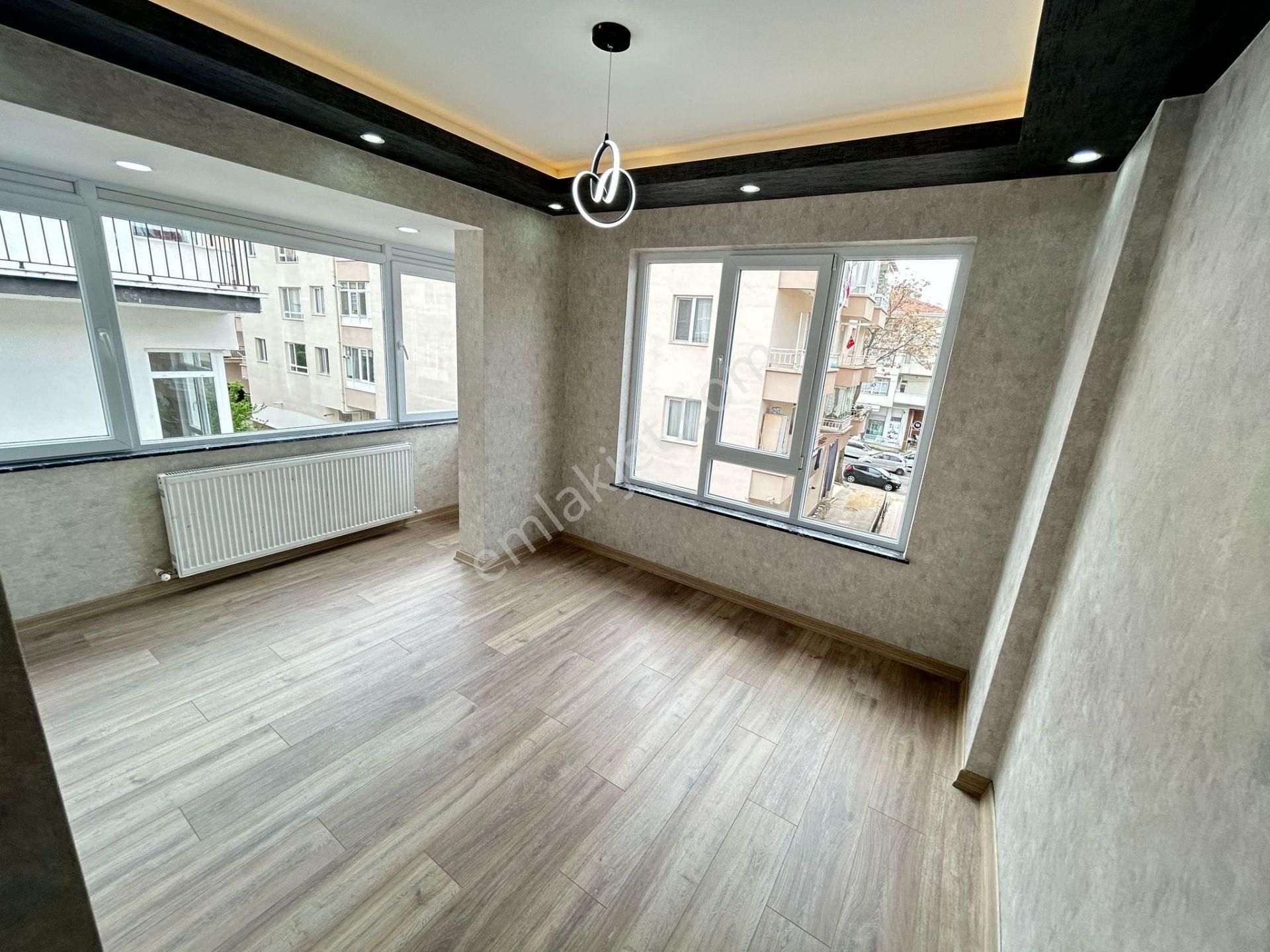 Taner'den Dikmen Nakış Sokak'ta 3+1 Süper Lüks Üst Kat Ebeveyn Banyolu - Görsel 10