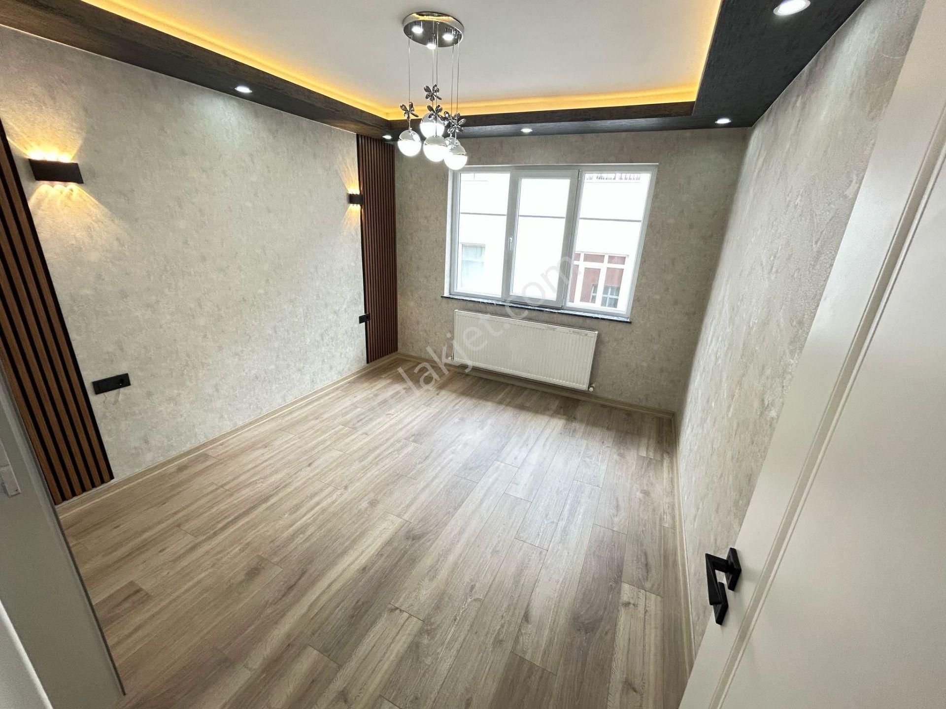 Taner'den Dikmen Nakış Sokak'ta 3+1 Süper Lüks Üst Kat Ebeveyn Banyolu - Görsel 12