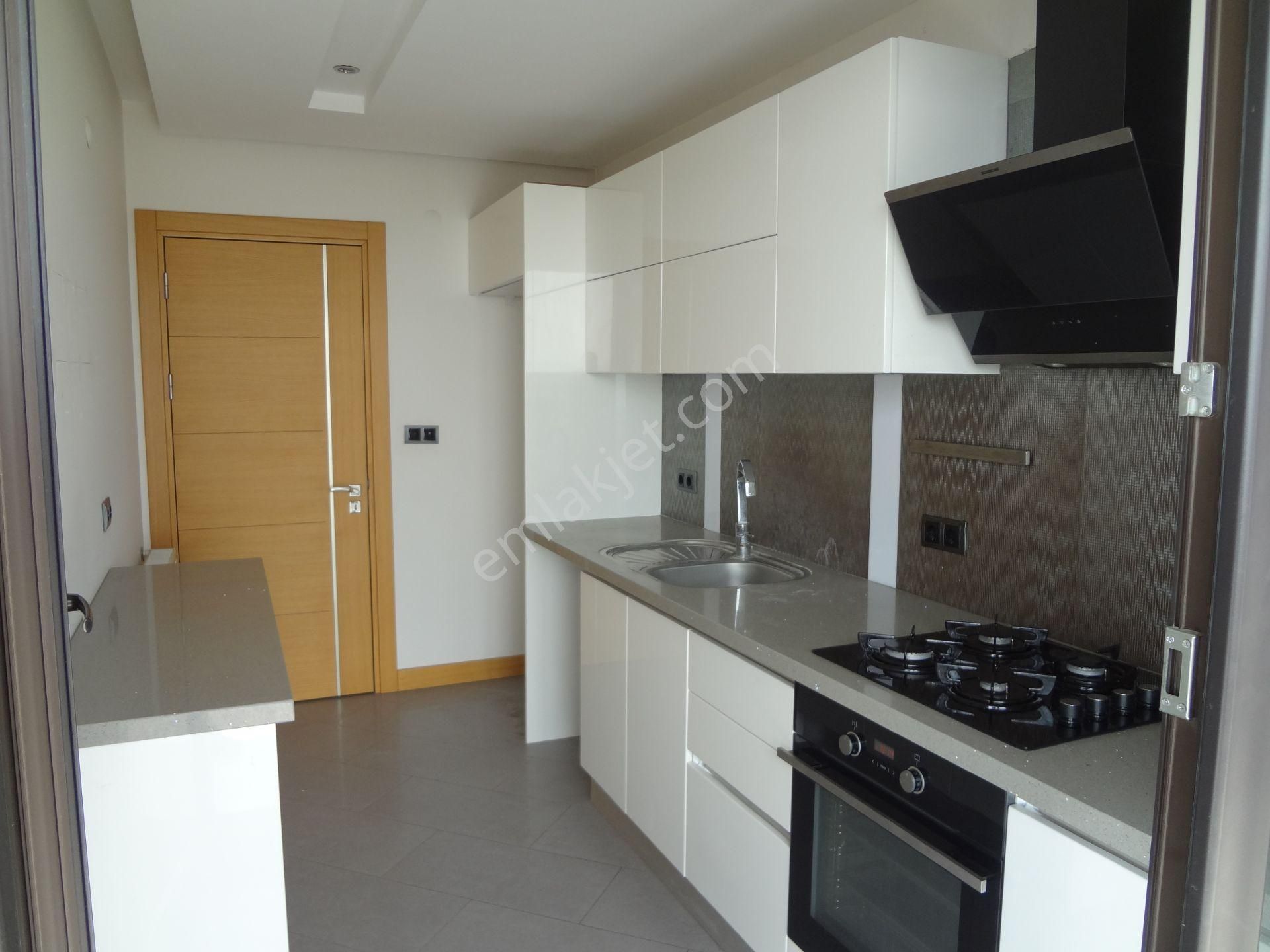 Bayraklı Körfez Mah. Velana Evlerde Kiralık 2+1 Daire Kanıt Emla - Görsel 20