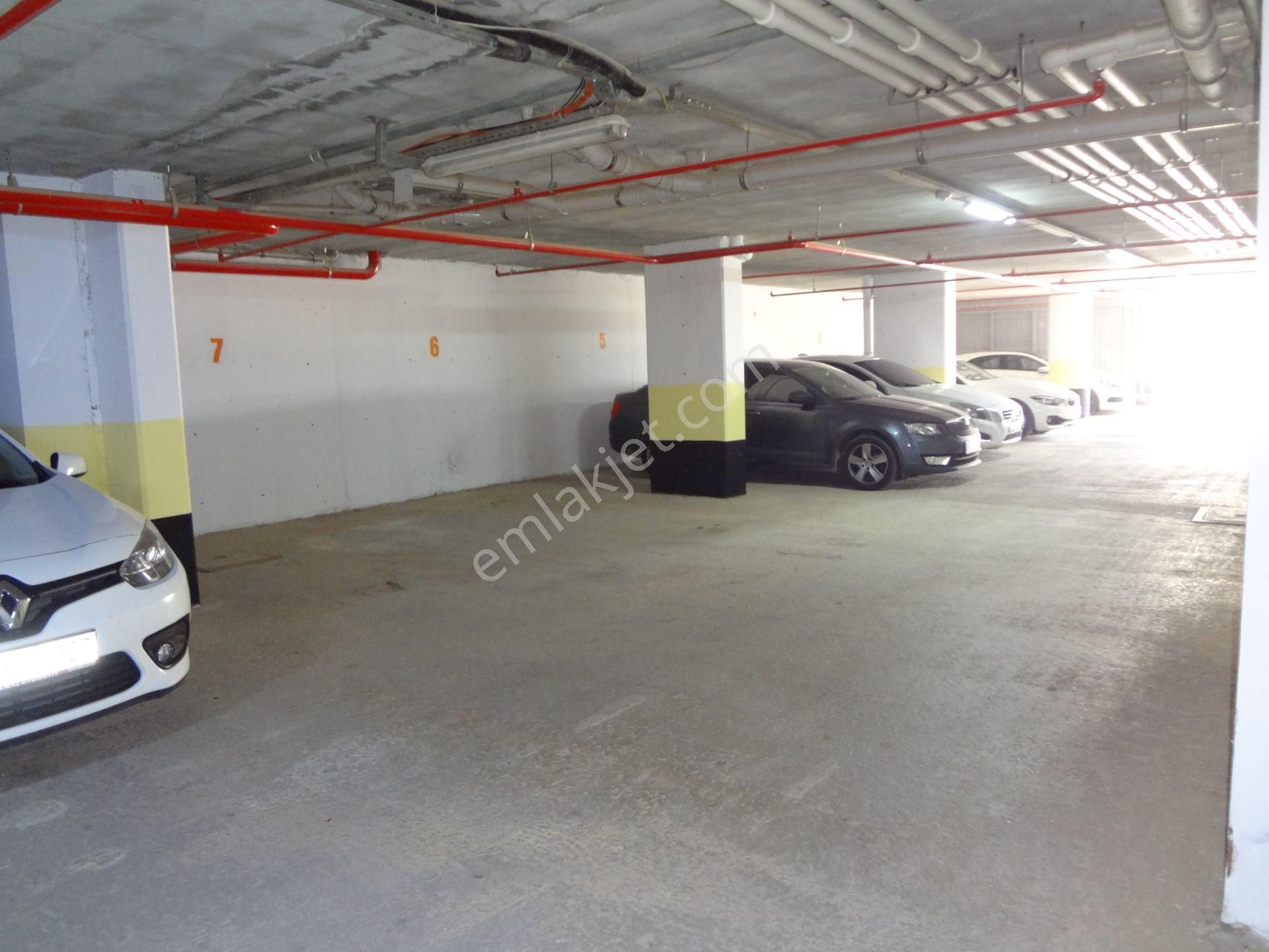 Bayraklı Körfez Mah. Velana Evlerde Kiralık 2+1 Daire Kanıt Emla - Görsel 35
