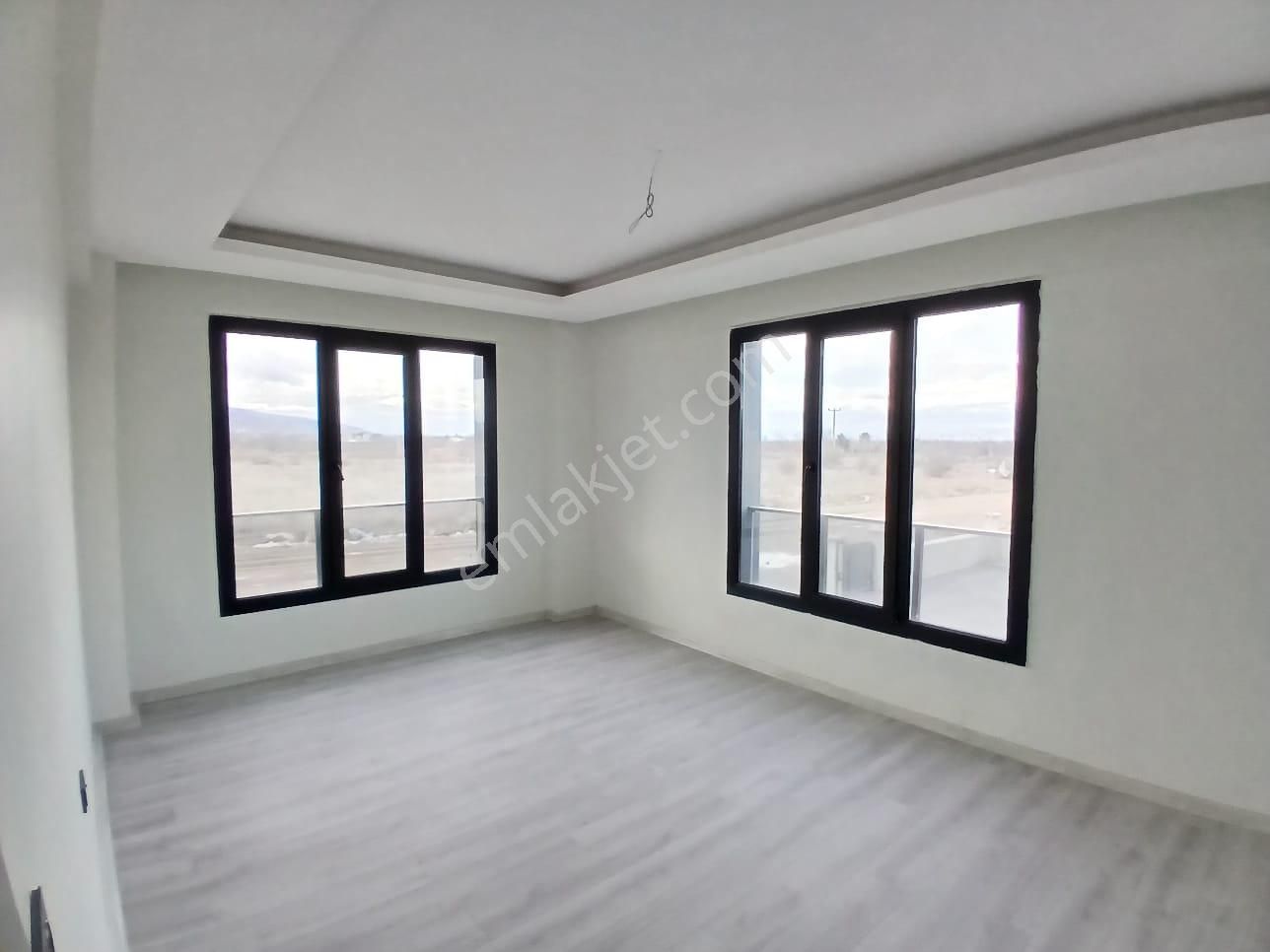 Akçay Emlak'tan Akşehir Yarenler Mahallesinde Garajlı Satılık Sıfır 2+1 Daire - Görsel 7