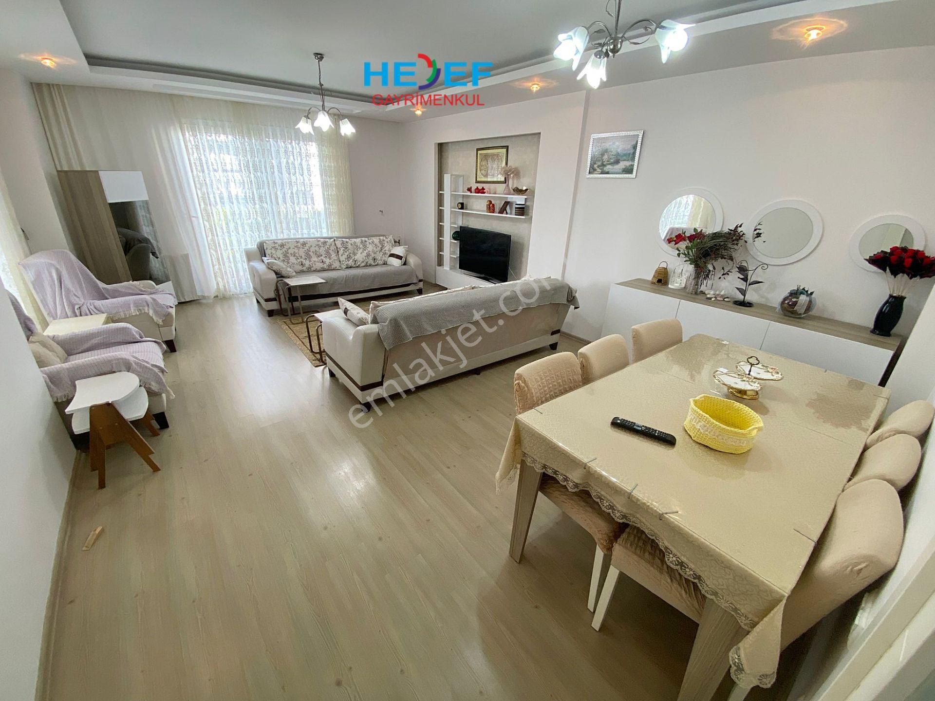 Hedef'ten Merkezi Konumlu Site İçerisinde Havuzlu Bağımsız 3+1