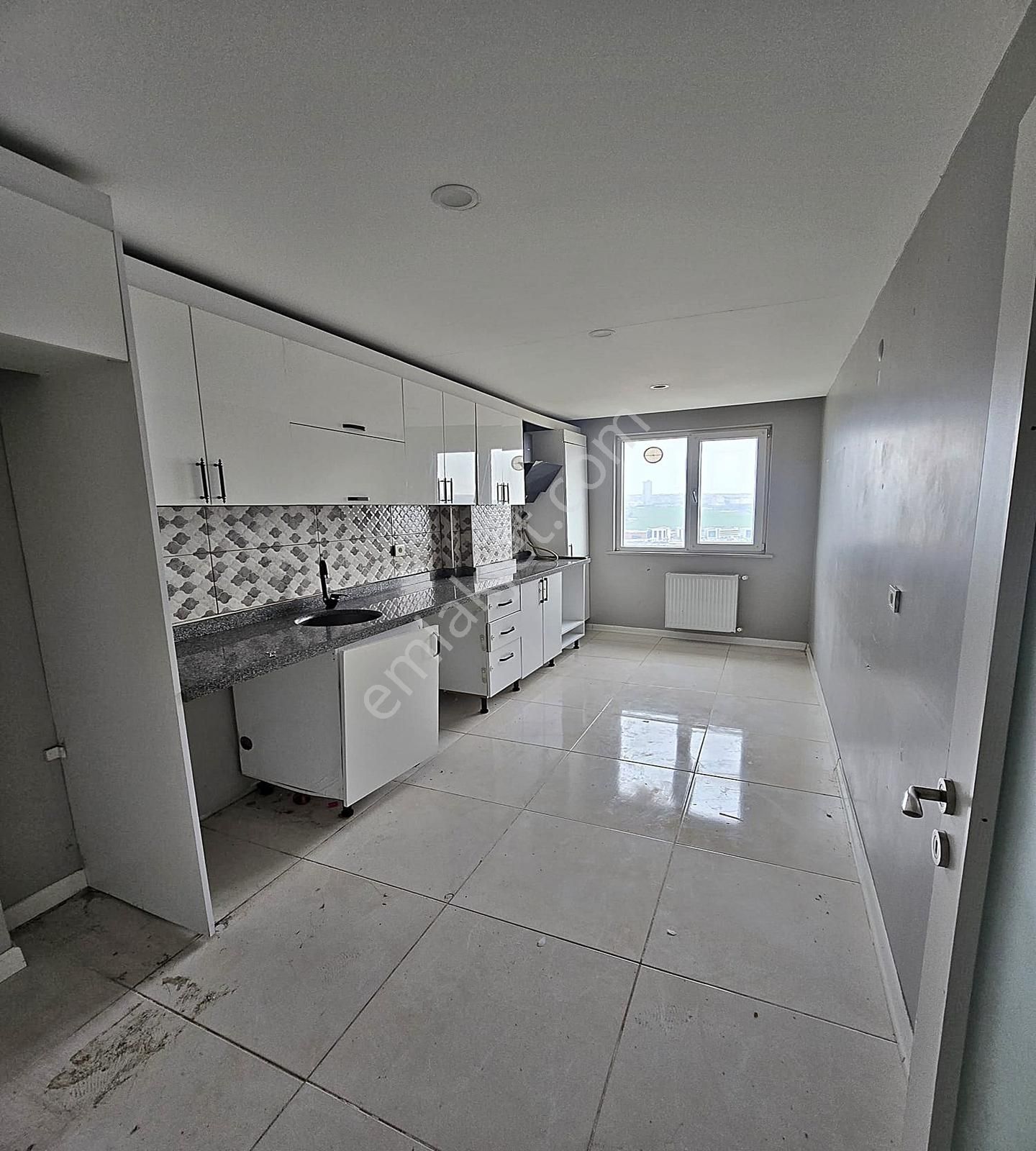 Beylikdüzü Yakuplu'da Aileye Uygun 2+1 Arakat Kiralık Daire !! - Görsel 5