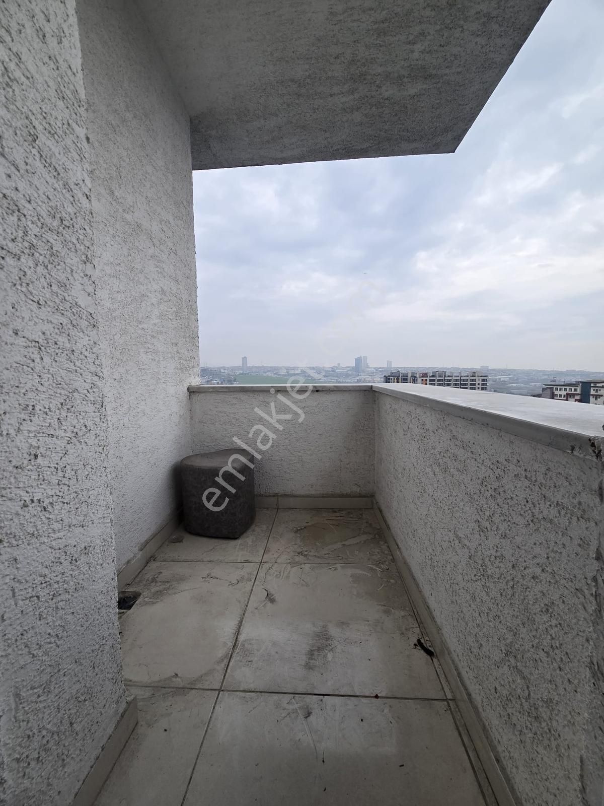 Beylikdüzü Yakuplu'da Aileye Uygun 2+1 Arakat Kiralık Daire !! - Görsel 20