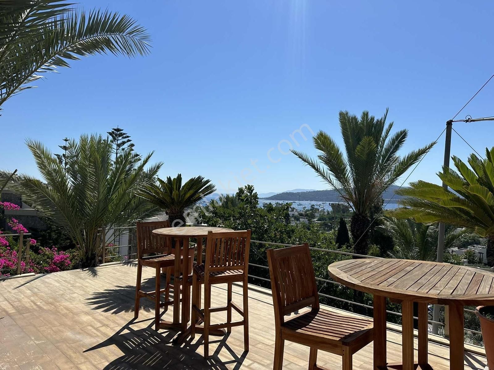 Türkbükü'nde Satılık Deniz Manzaralı Özel Havuzlu Villa - Görsel 18