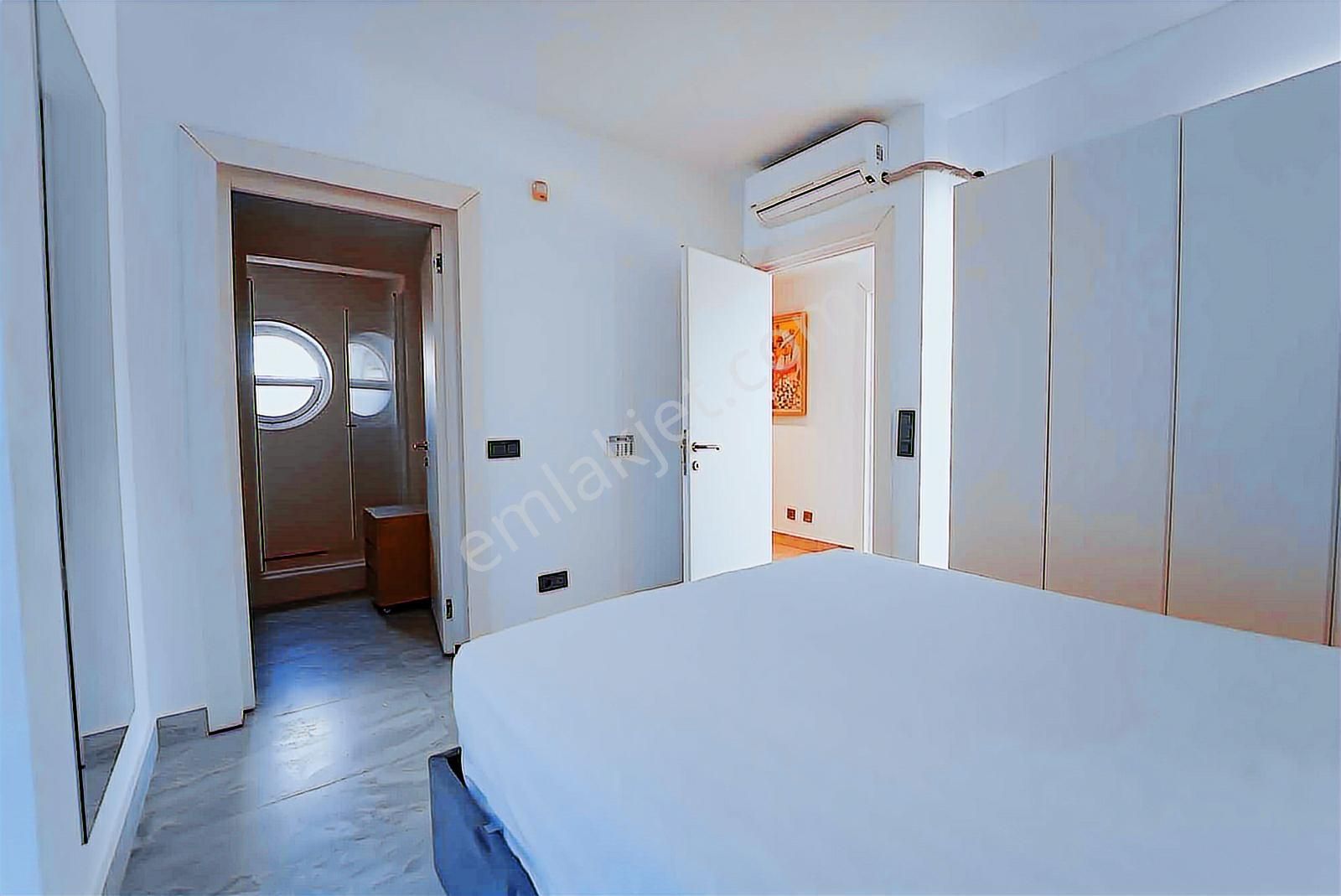 Türkbükü'nde Satılık Deniz Manzaralı Özel Havuzlu Villa - Görsel 4