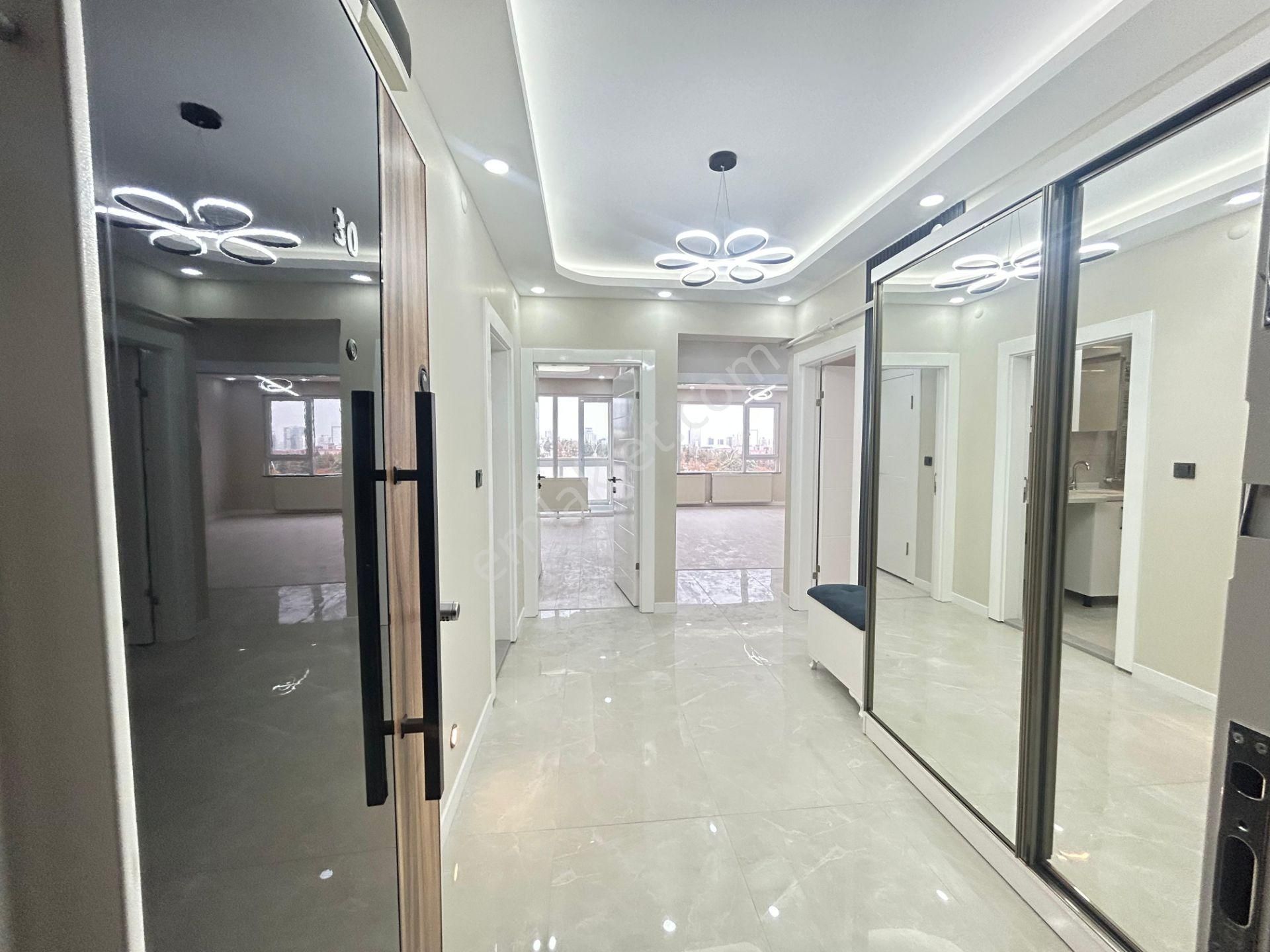 Taner'den Sokullu Cadde Üzeri Ç.emeç Yanı 3+1 Manzaralı Süper Lüks - Görsel 19