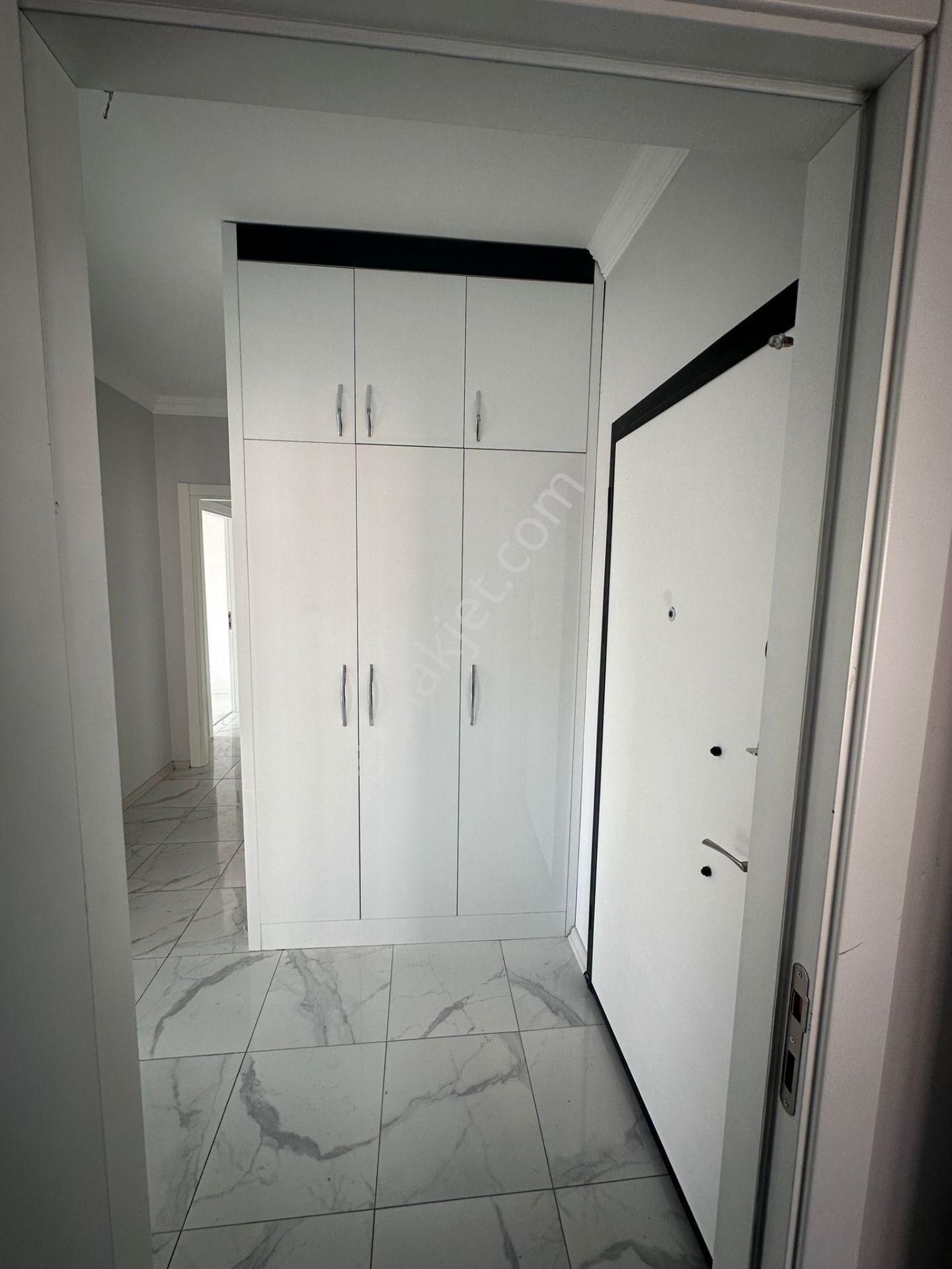 Meram Melikşah Mahallesinde 3+1 Arakat Lüx Kiralık Daire - Görsel 17