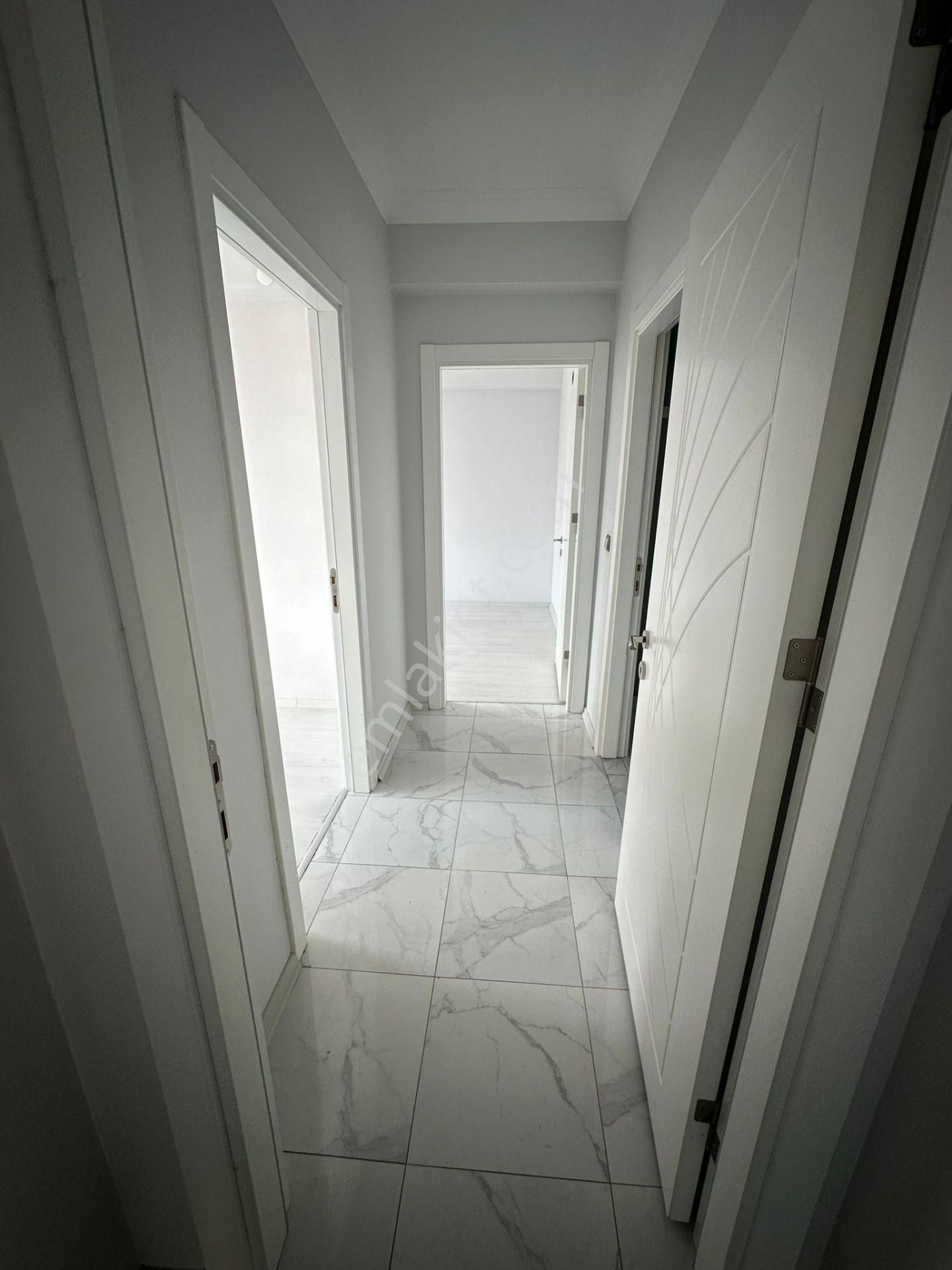 Meram Melikşah Mahallesinde 3+1 Arakat Lüx Kiralık Daire - Görsel 13