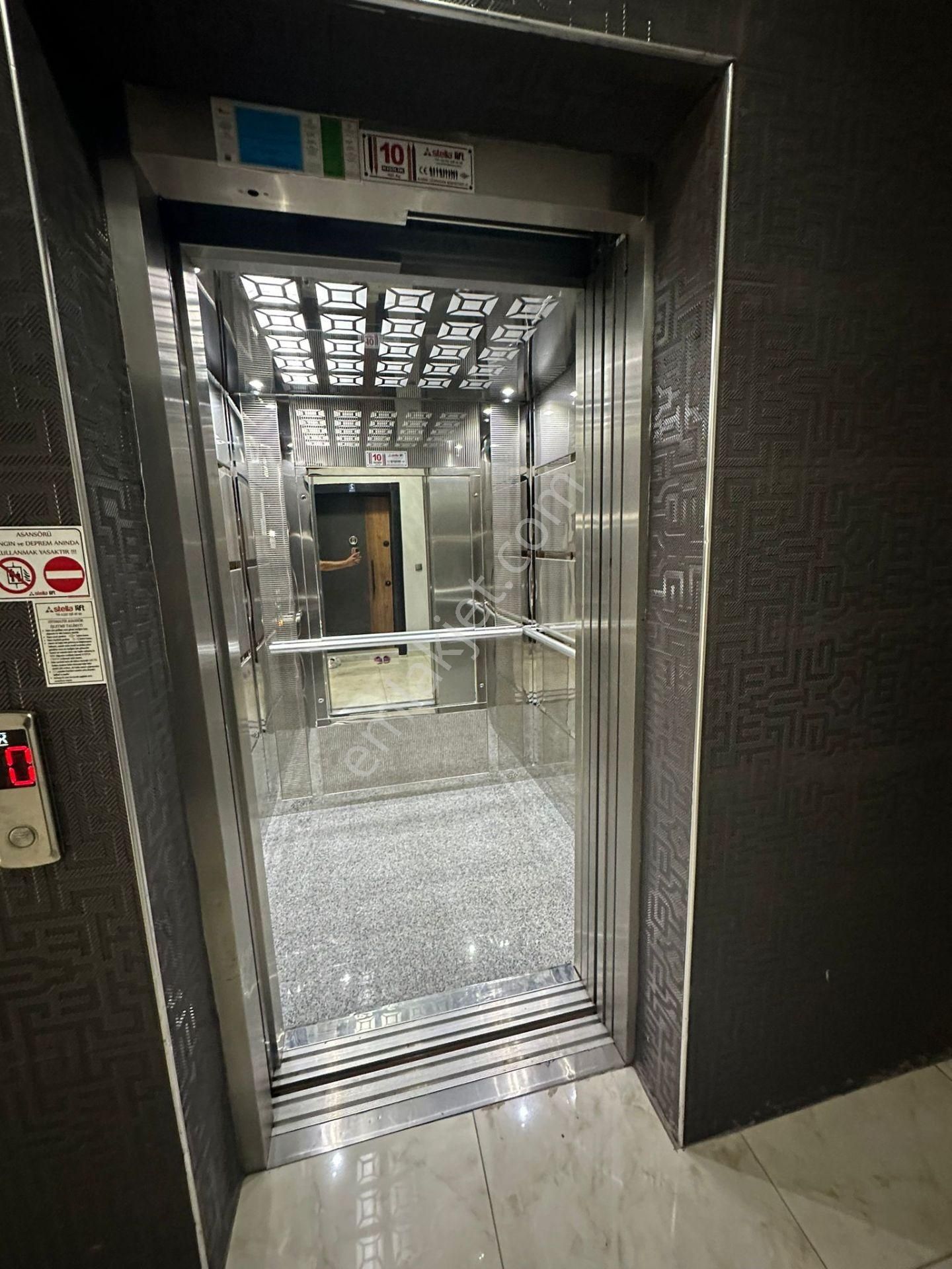 Meram Melikşah Mahallesinde 3+1 Arakat Lüx Kiralık Daire - Görsel 2