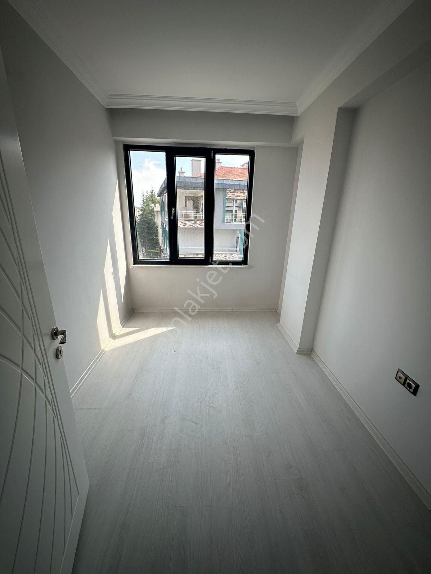 Meram Melikşah Mahallesinde 3+1 Arakat Lüx Kiralık Daire - Görsel 11