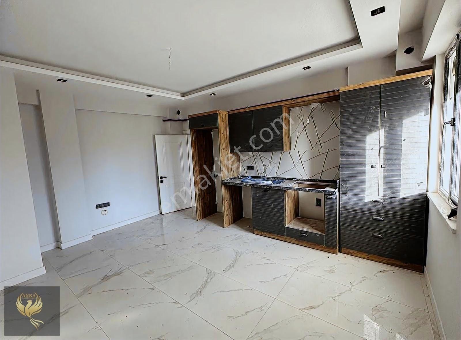 Atakumda Tramvaya Cok Yakın Geniş 2+0 Daire - Görsel 3