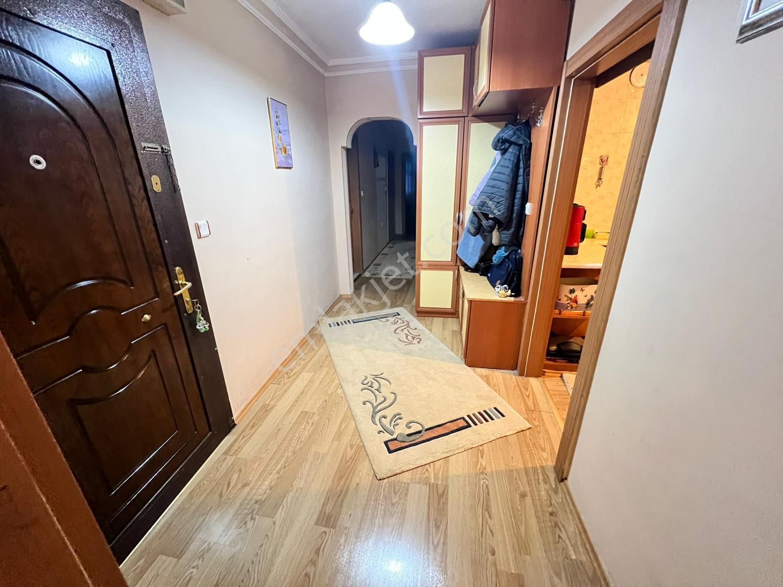 Atanora Vadiden Kabil Caddesi Yakını Ara Kat Ön Cephe 3 Cepheli 2 Banyolu 3+1 - Görsel 5