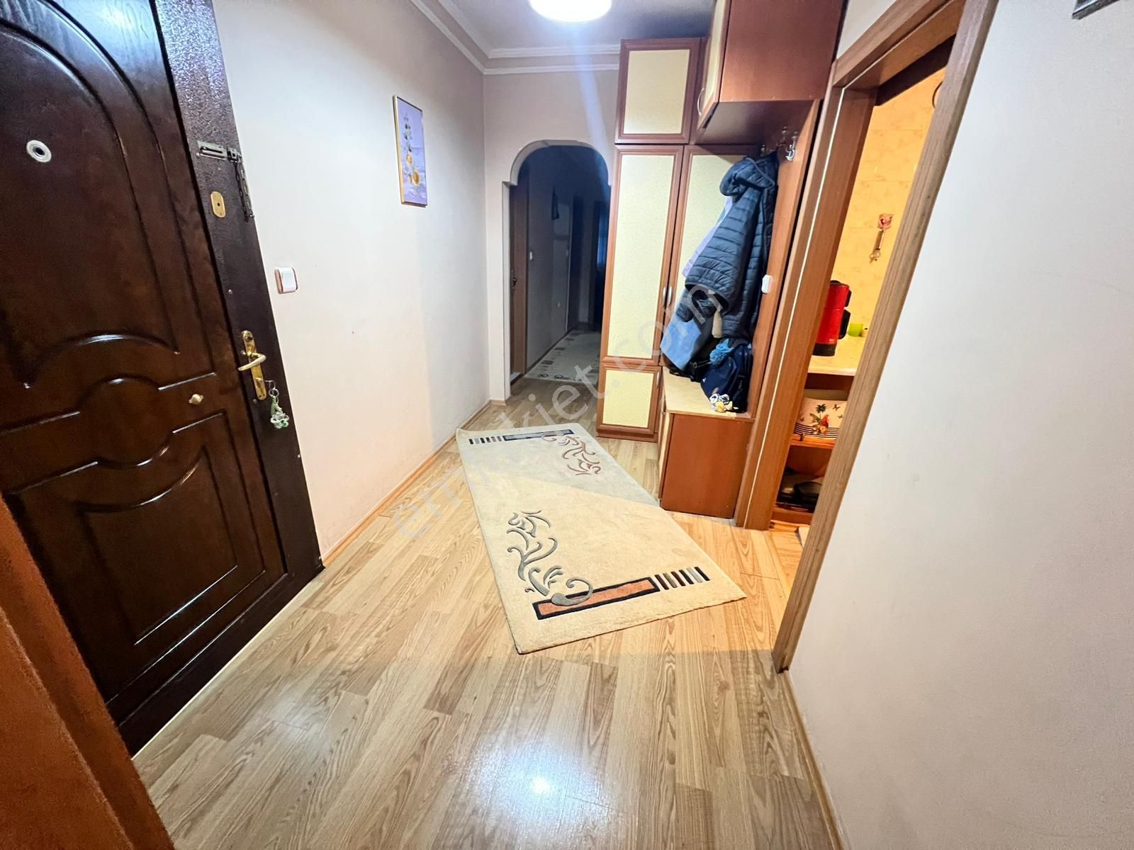 Atanora Vadiden Kabil Caddesi Yakını Ara Kat Ön Cephe 3 Cepheli 2 Banyolu 3+1 - Görsel 6