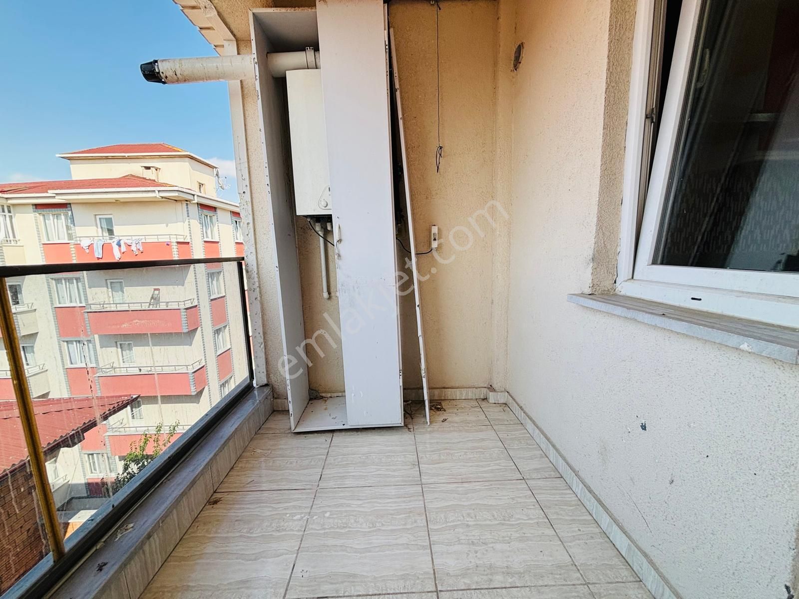 Güven'den Çerkezköyde İskanlı Ara Kat Okullara Yakın 3+1 Daire - Görsel 8