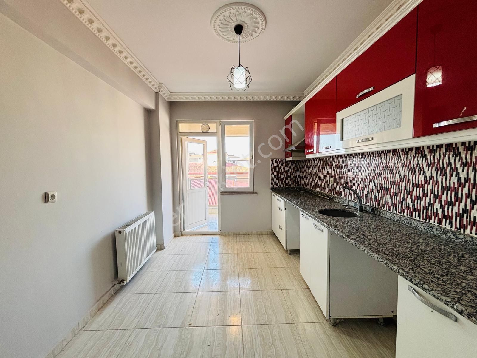 Güven'den Çerkezköyde İskanlı Ara Kat Okullara Yakın 3+1 Daire - Görsel 4