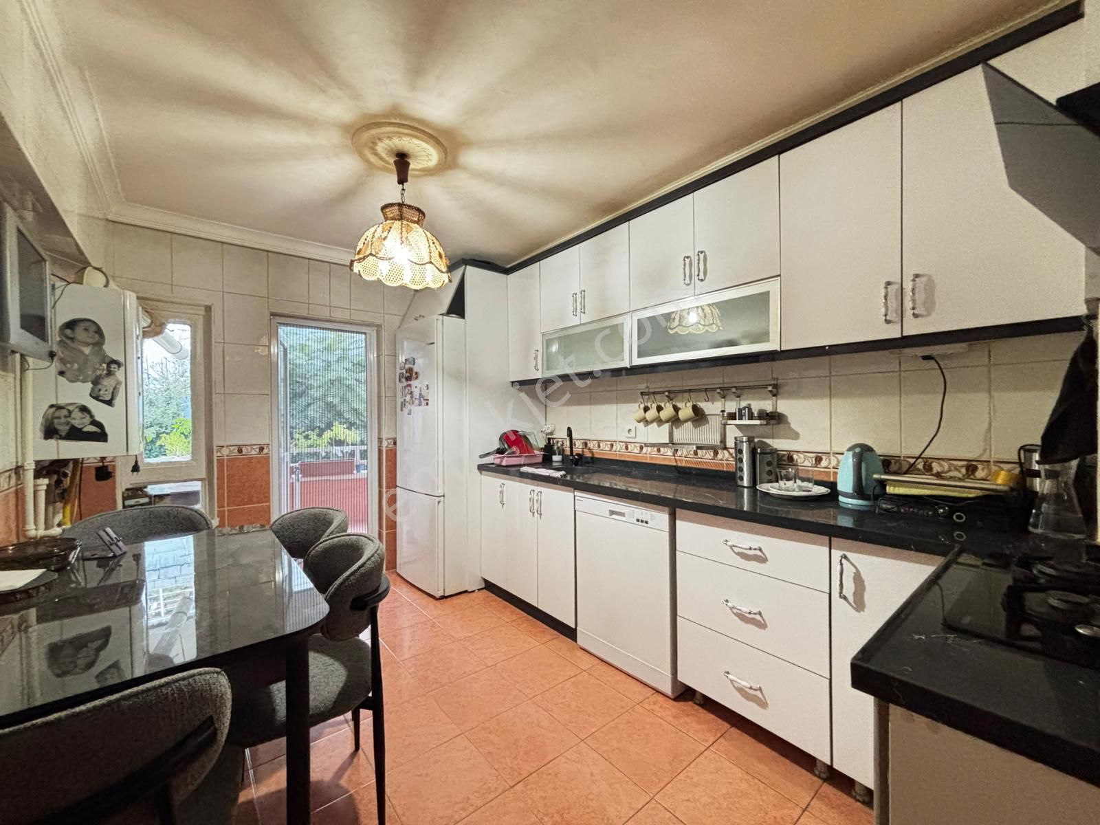 Taner'den Dikmen 931.cadde'de 3+1+2 Banyolu 4 Balkonlu Teraslı Dubleks - Görsel 3