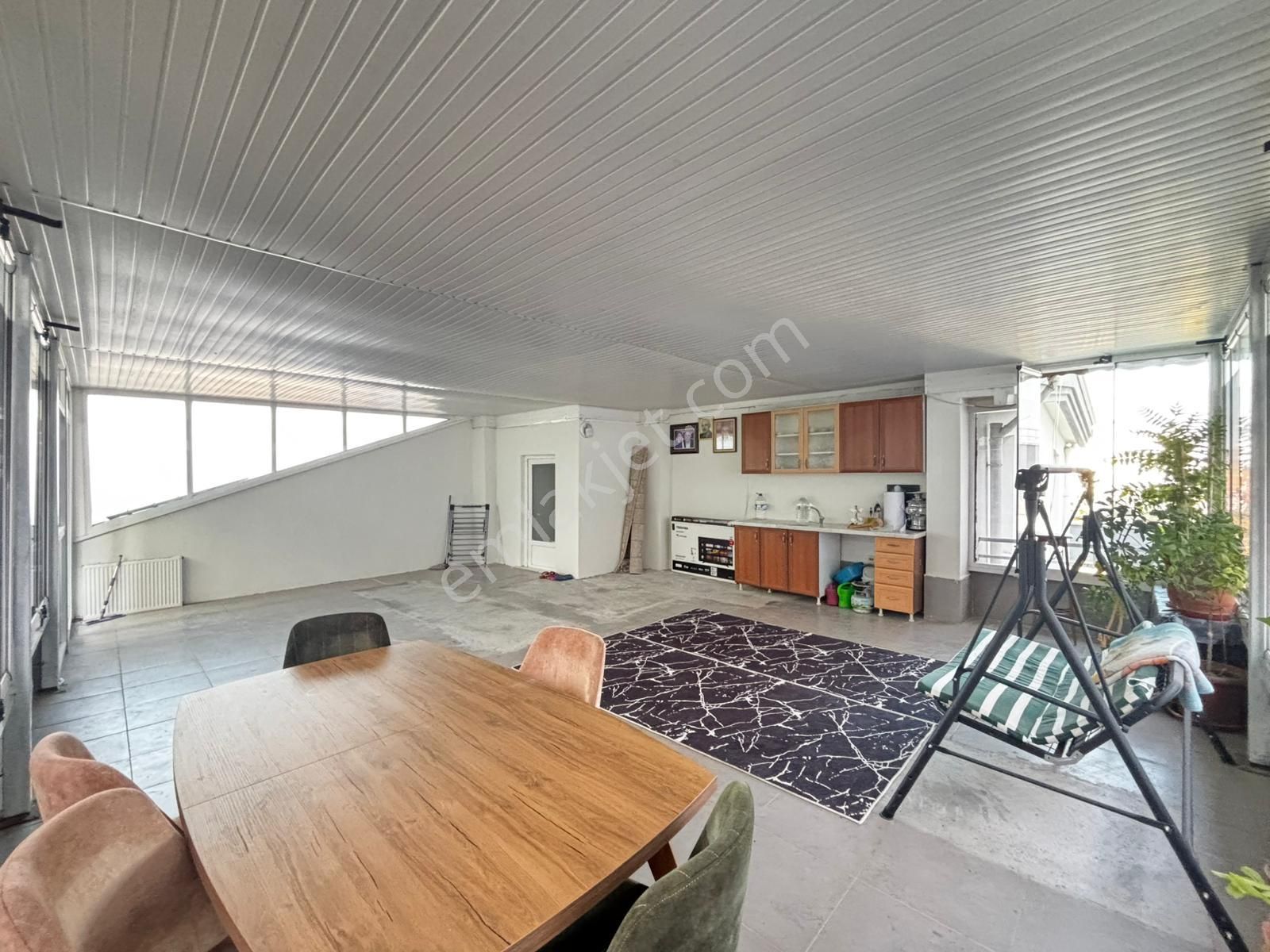 Taner'den Dikmen 931.cadde'de 3+1+2 Banyolu 4 Balkonlu Teraslı Dubleks - Görsel 7