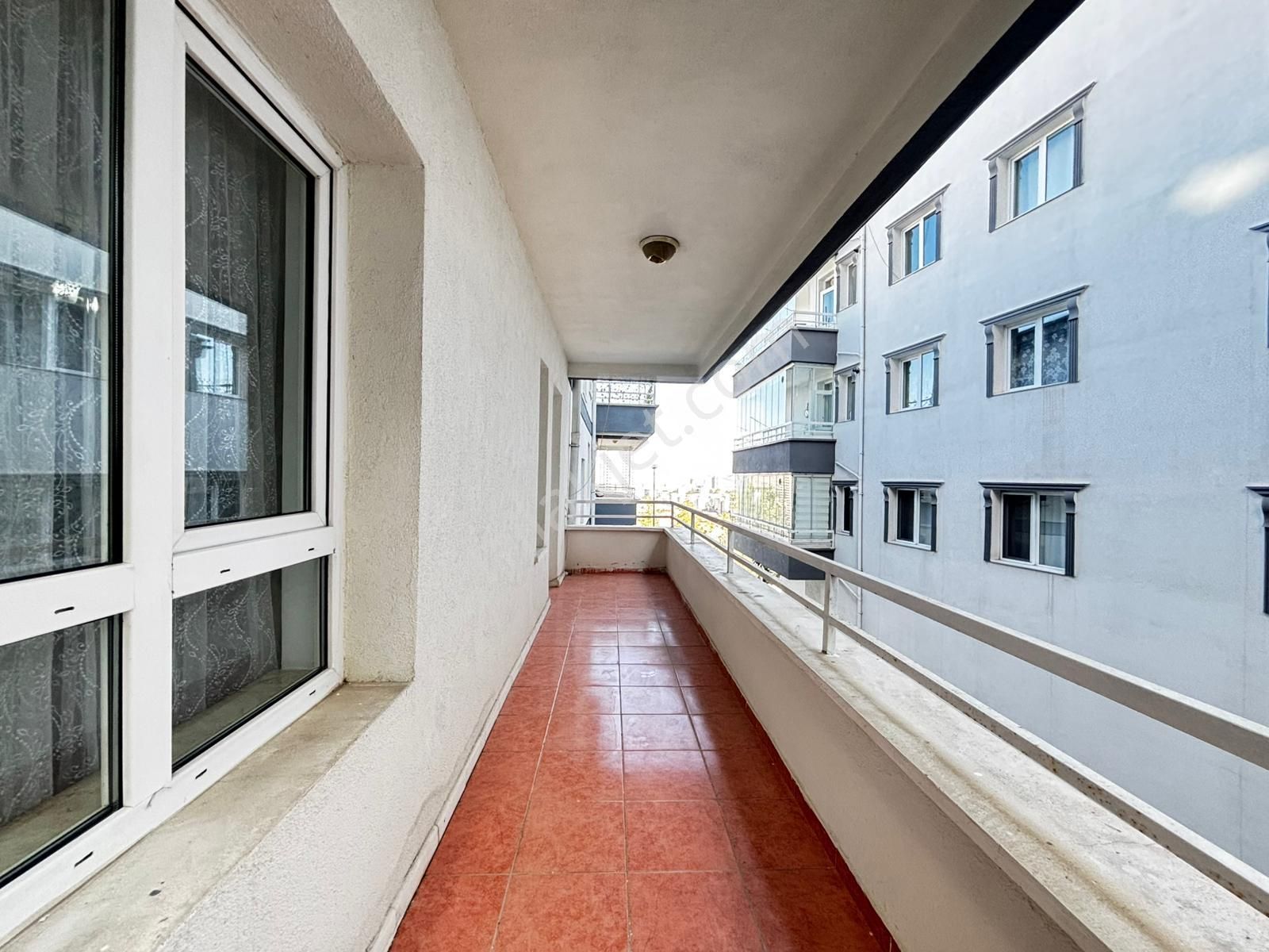 Taner'den Dikmen 931.cadde'de 3+1+2 Banyolu 4 Balkonlu Teraslı Dubleks - Görsel 24