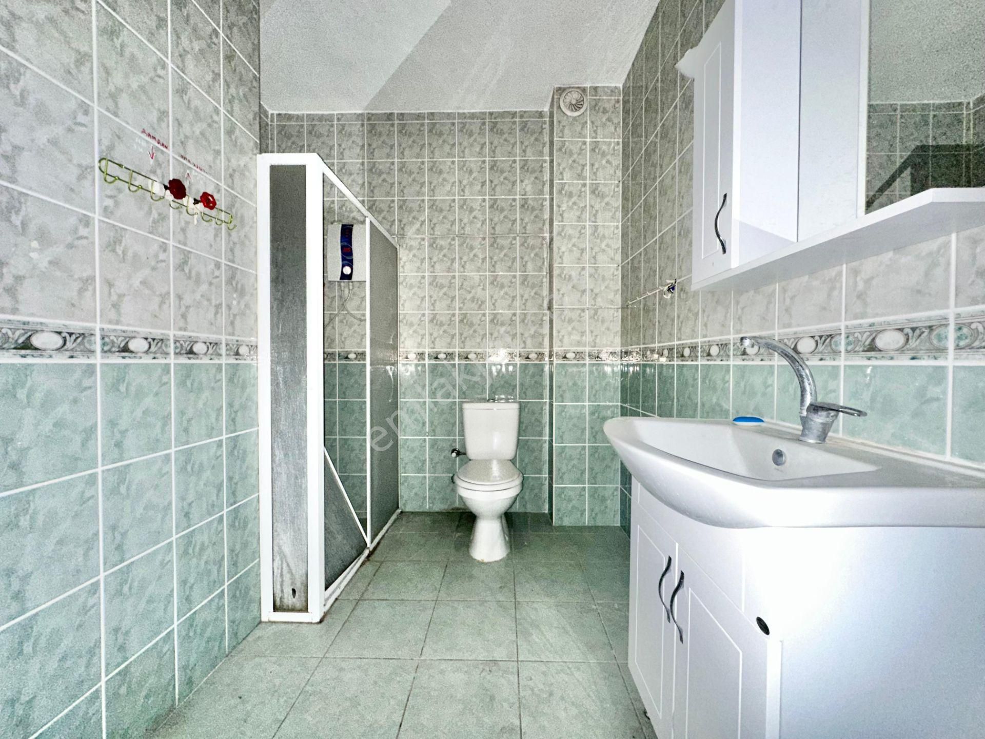 ꧁ay Emlaktan꧂akçay'da Kapalı Otoparklı Ayrı Mutfak Denize Yakın Satılık 2+1 Masrafsız Geniş Daire - Görsel 24