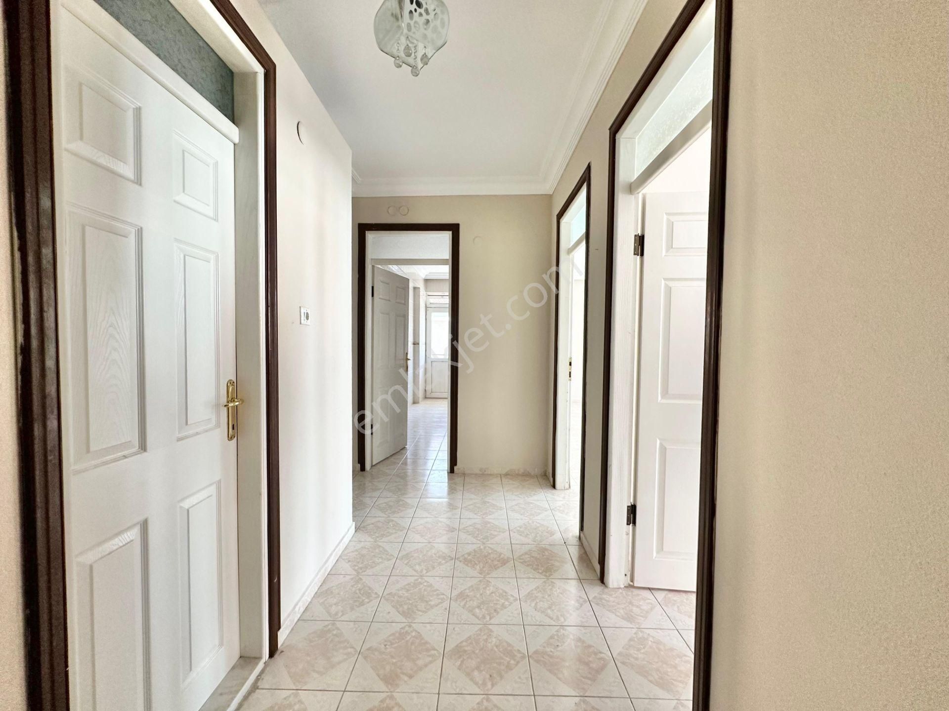 ꧁ay Emlaktan꧂akçay'da Kapalı Otoparklı Ayrı Mutfak Denize Yakın Satılık 2+1 Masrafsız Geniş Daire - Görsel 32