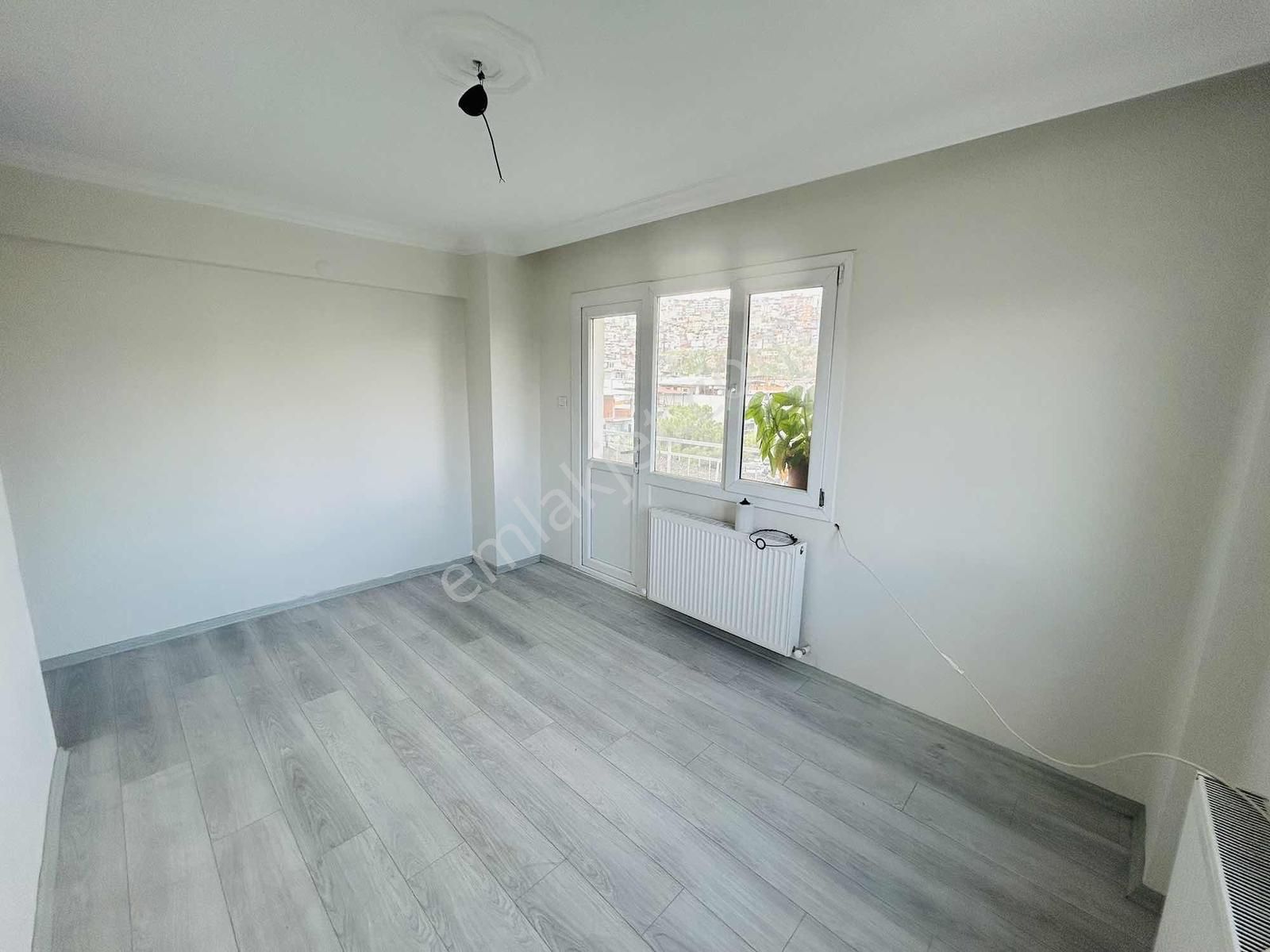 Bayraklı Tepekulede Site İçi Asansörlü 3+1 Tadilatlı Kiralık - Görsel 15