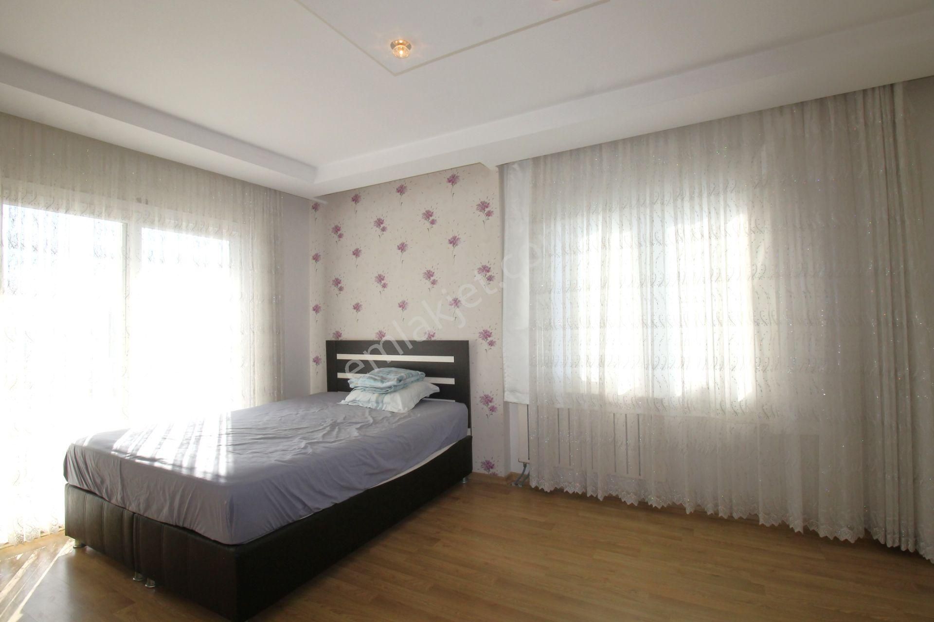 Retro’dan 50.yıl Mah’de Her Cephesinden Deniz Manzarası Olan Geniş 4+1 - Görsel 27