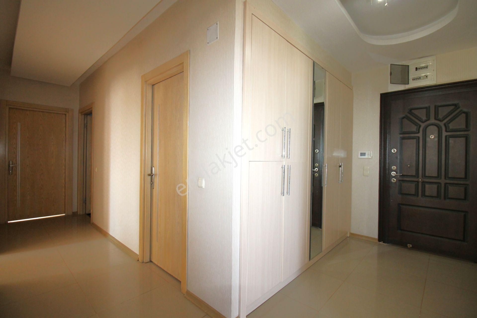 Retro’dan 50.yıl Mah’de Her Cephesinden Deniz Manzarası Olan Geniş 4+1 - Görsel 35