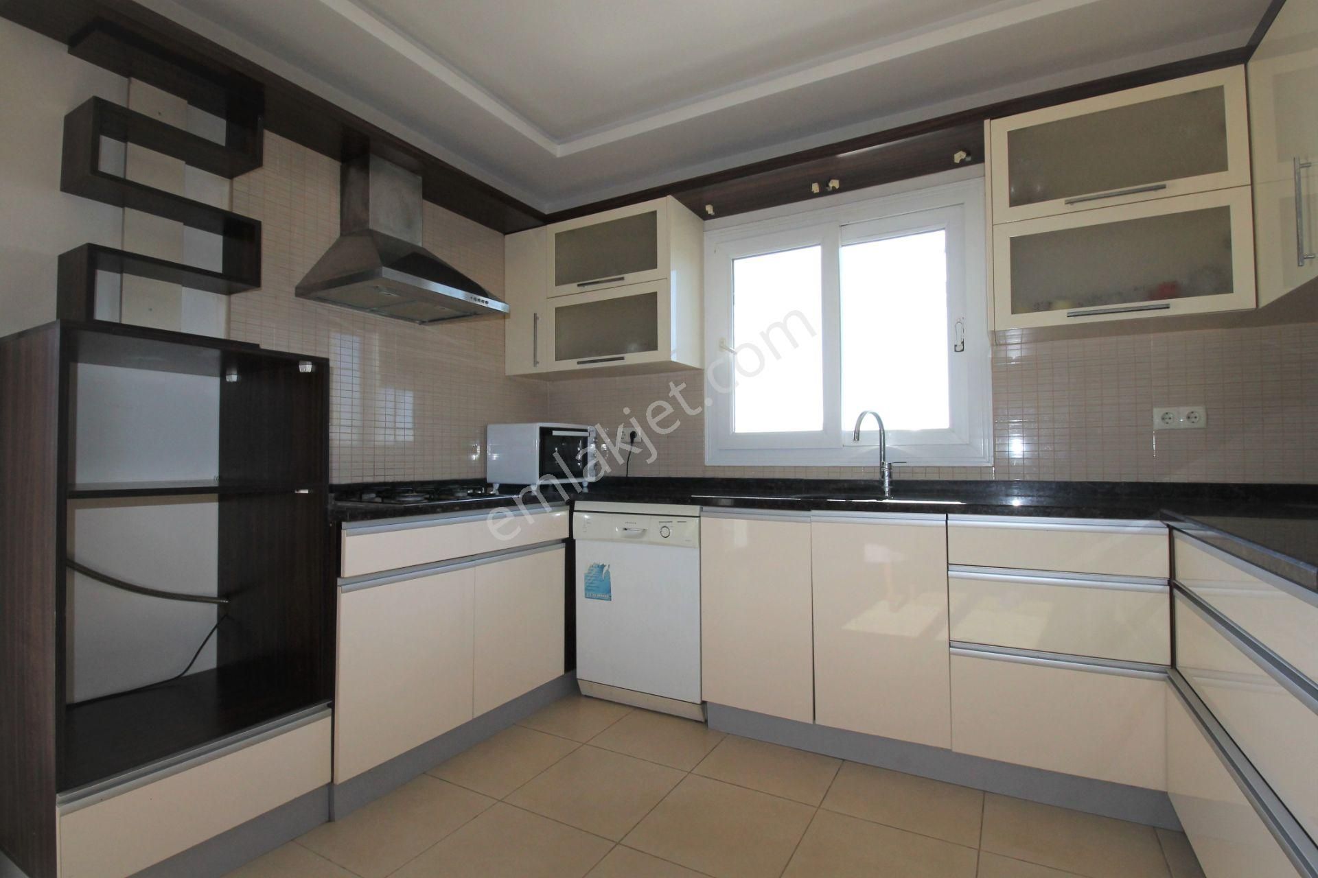 Retro’dan 50.yıl Mah’de Her Cephesinden Deniz Manzarası Olan Geniş 4+1 - Görsel 4